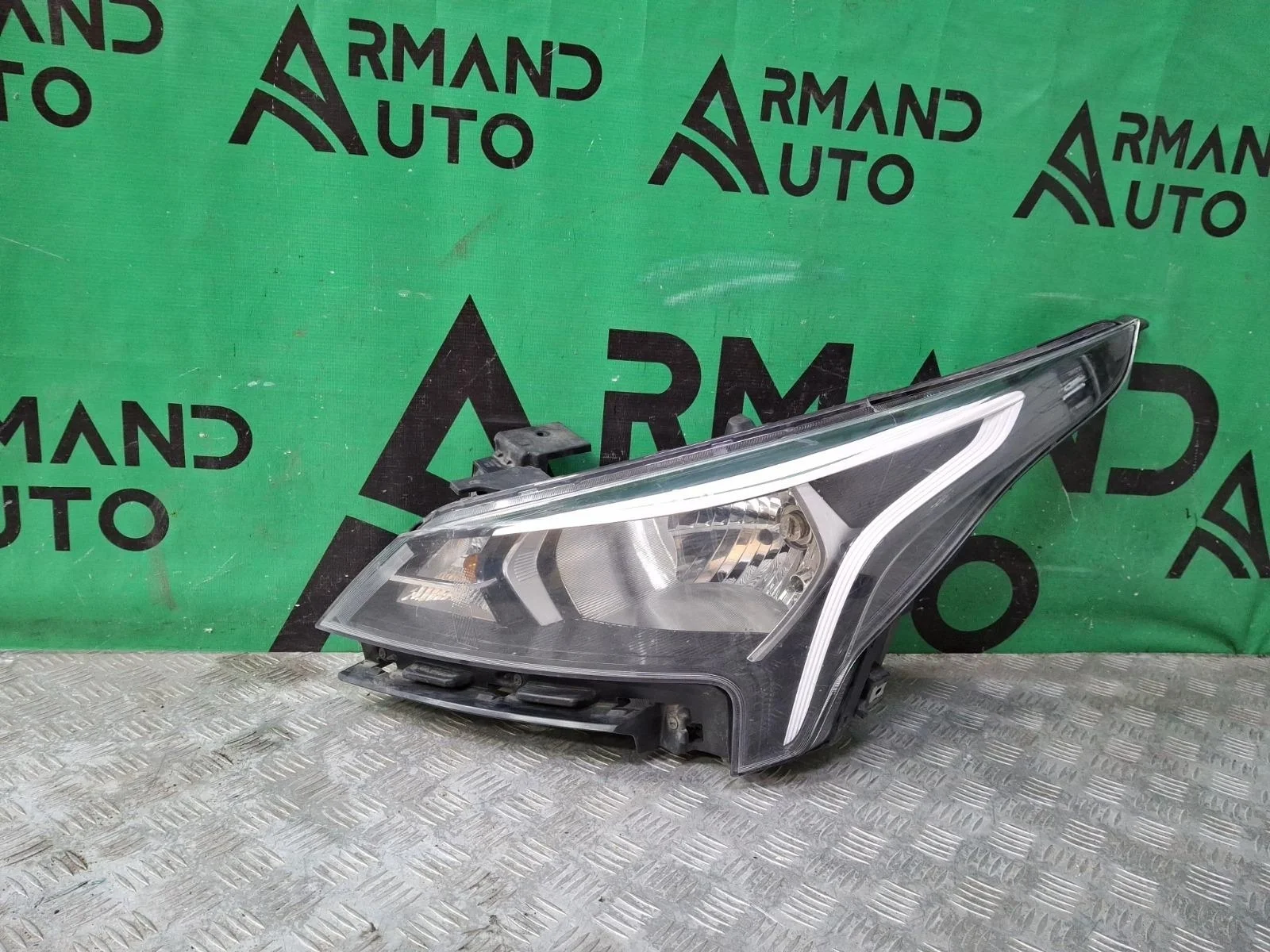 Фара Kia Rio 2020-нв 4 FB