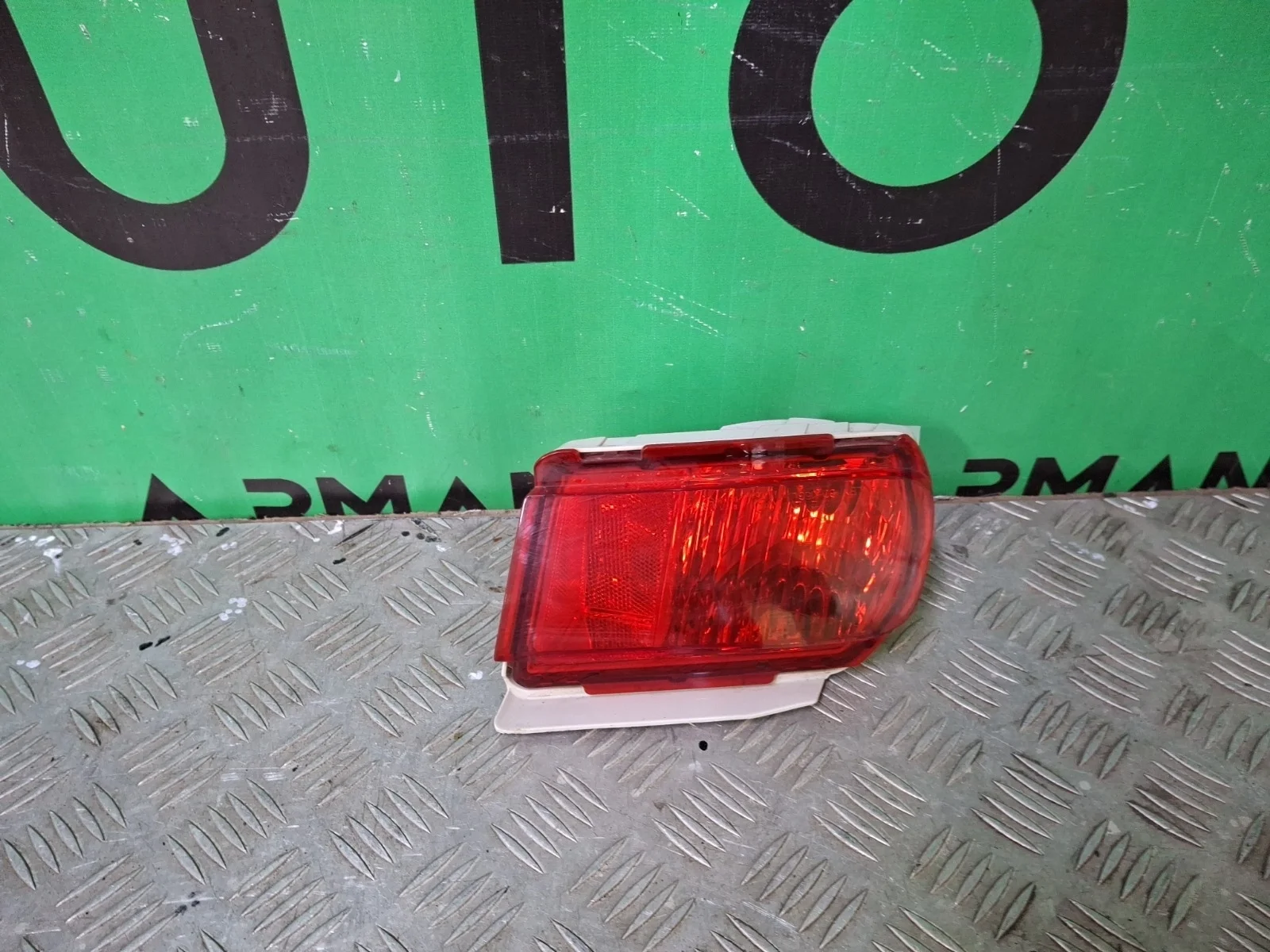 Фонарь противотуманный Toyota Land Cruiser Prado 2009-нв 150