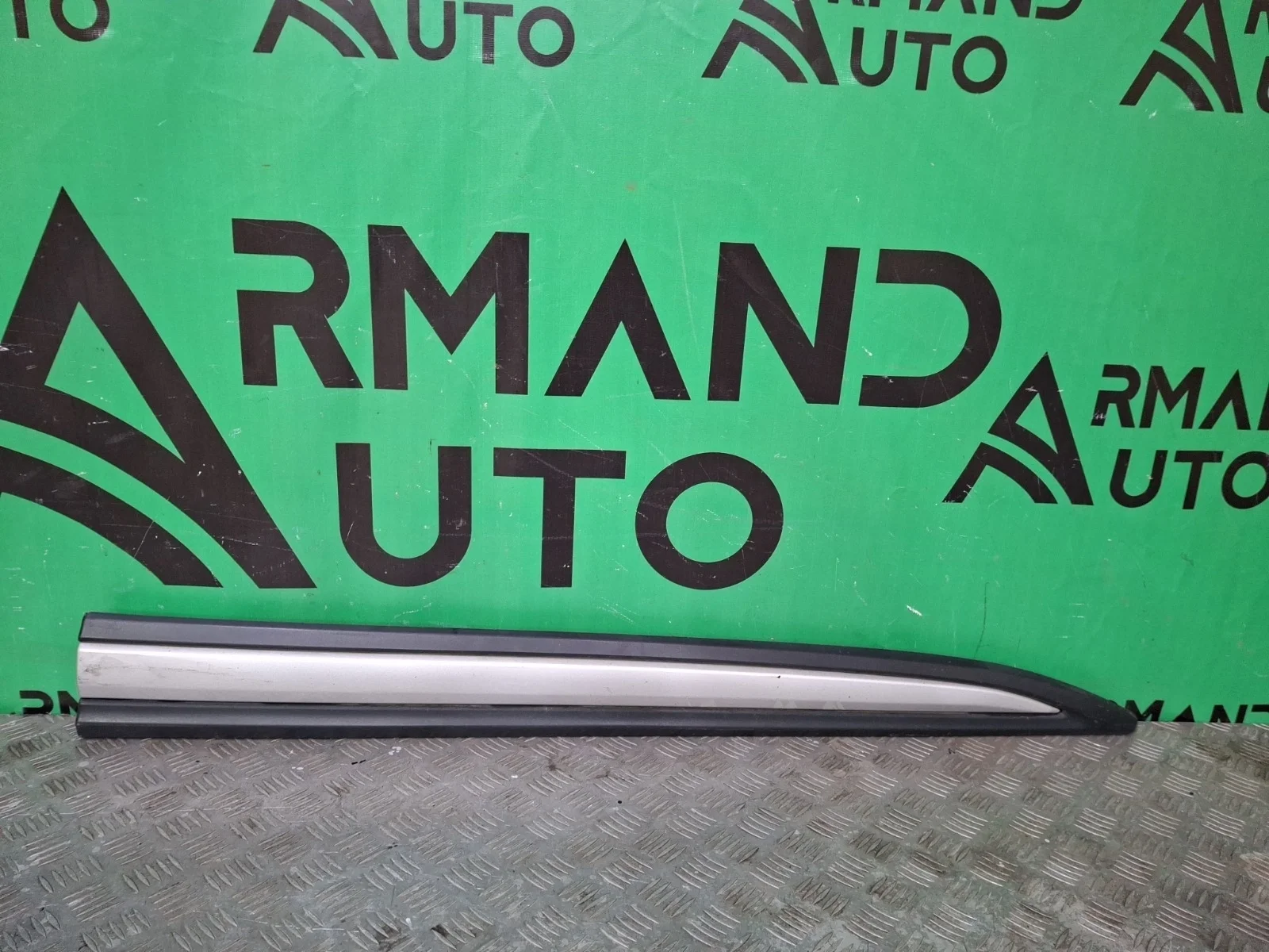 Молдинг двери Mitsubishi Outlander 2015-нв 3