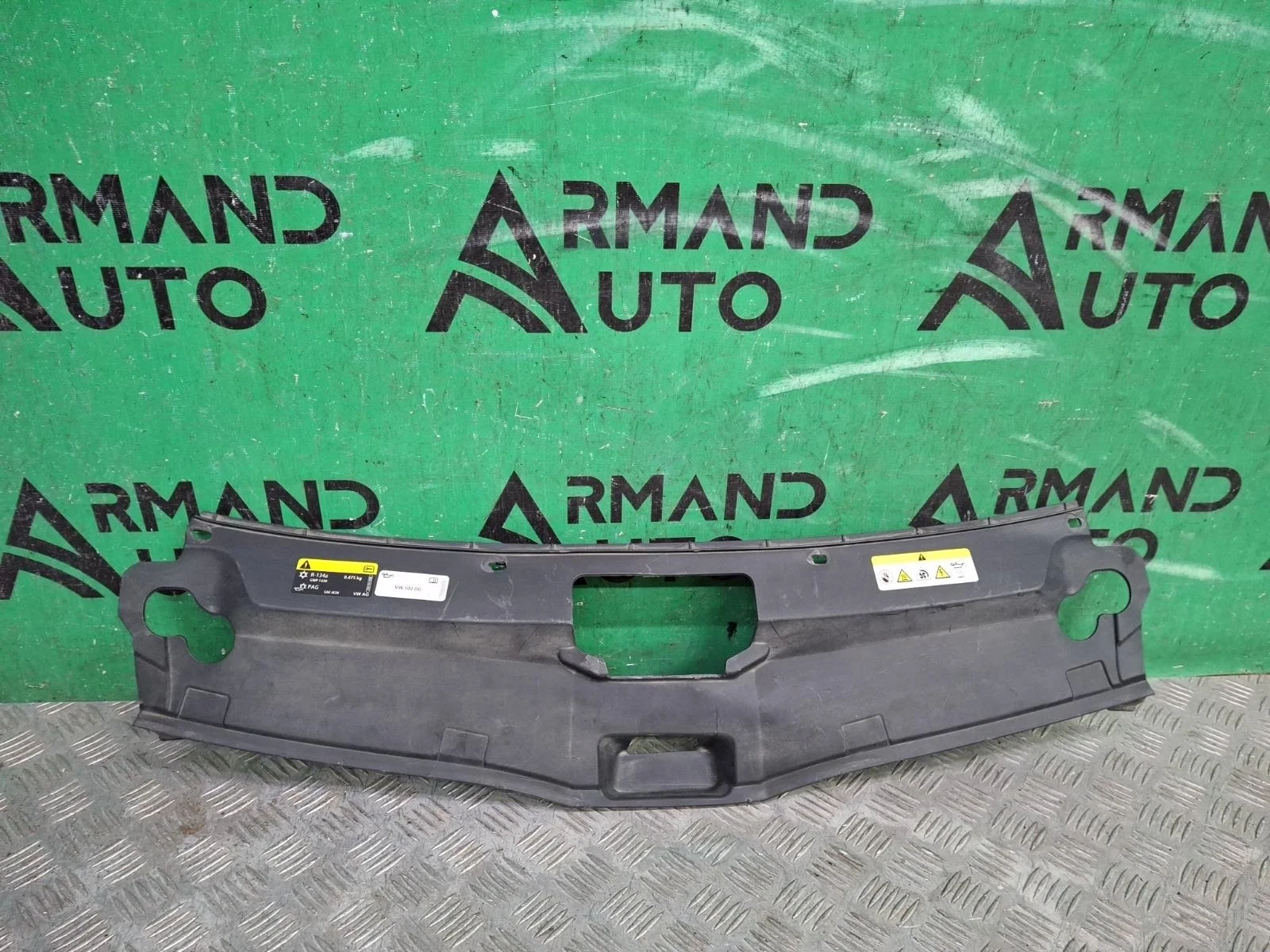 Кожух замка капота Skoda Rapid 2020-нв