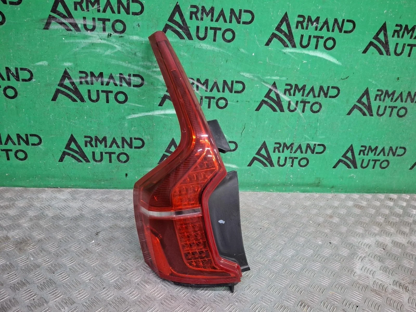 Фонарь Volvo XC90 2014-нв