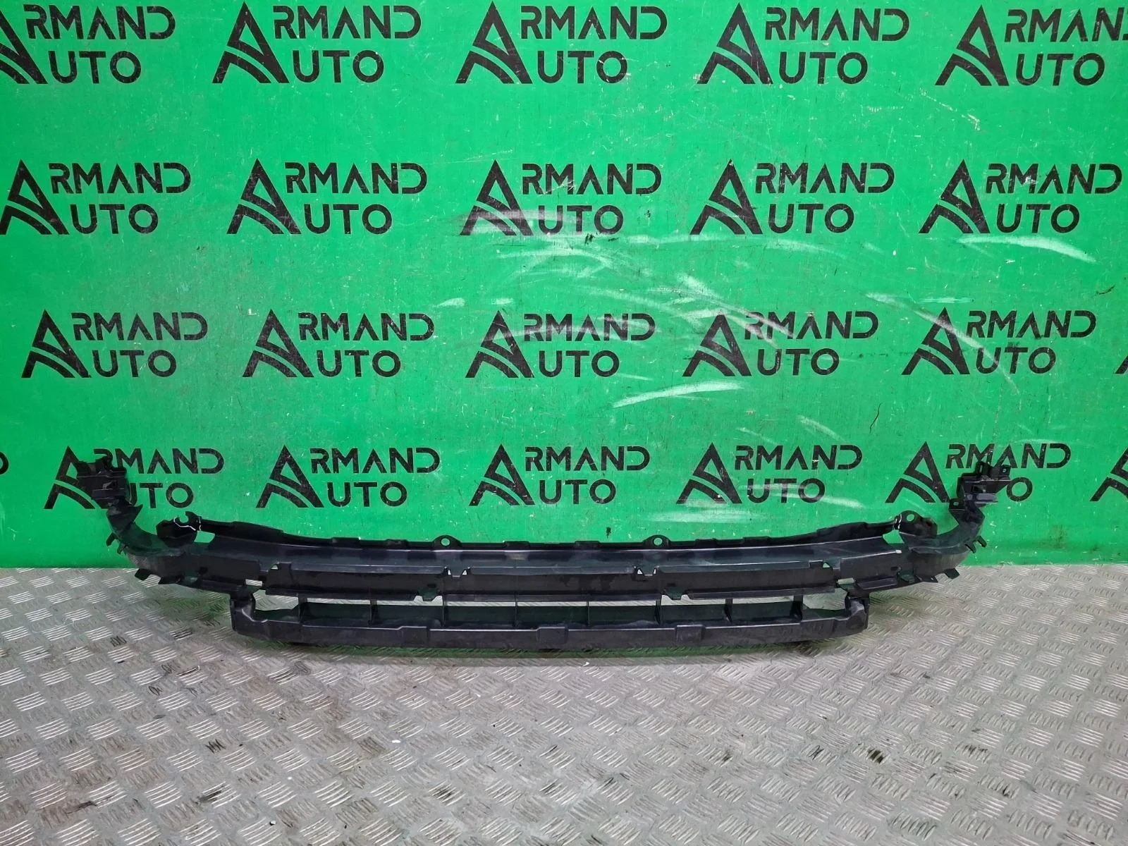 Кронштейн бампера Land Rover Discovery Sport 2014-нв L550