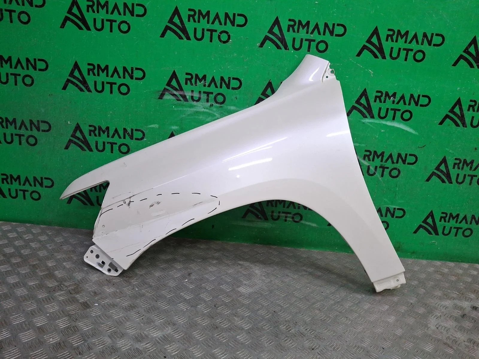 Крыло Toyota Land Cruiser 2015-2021 200