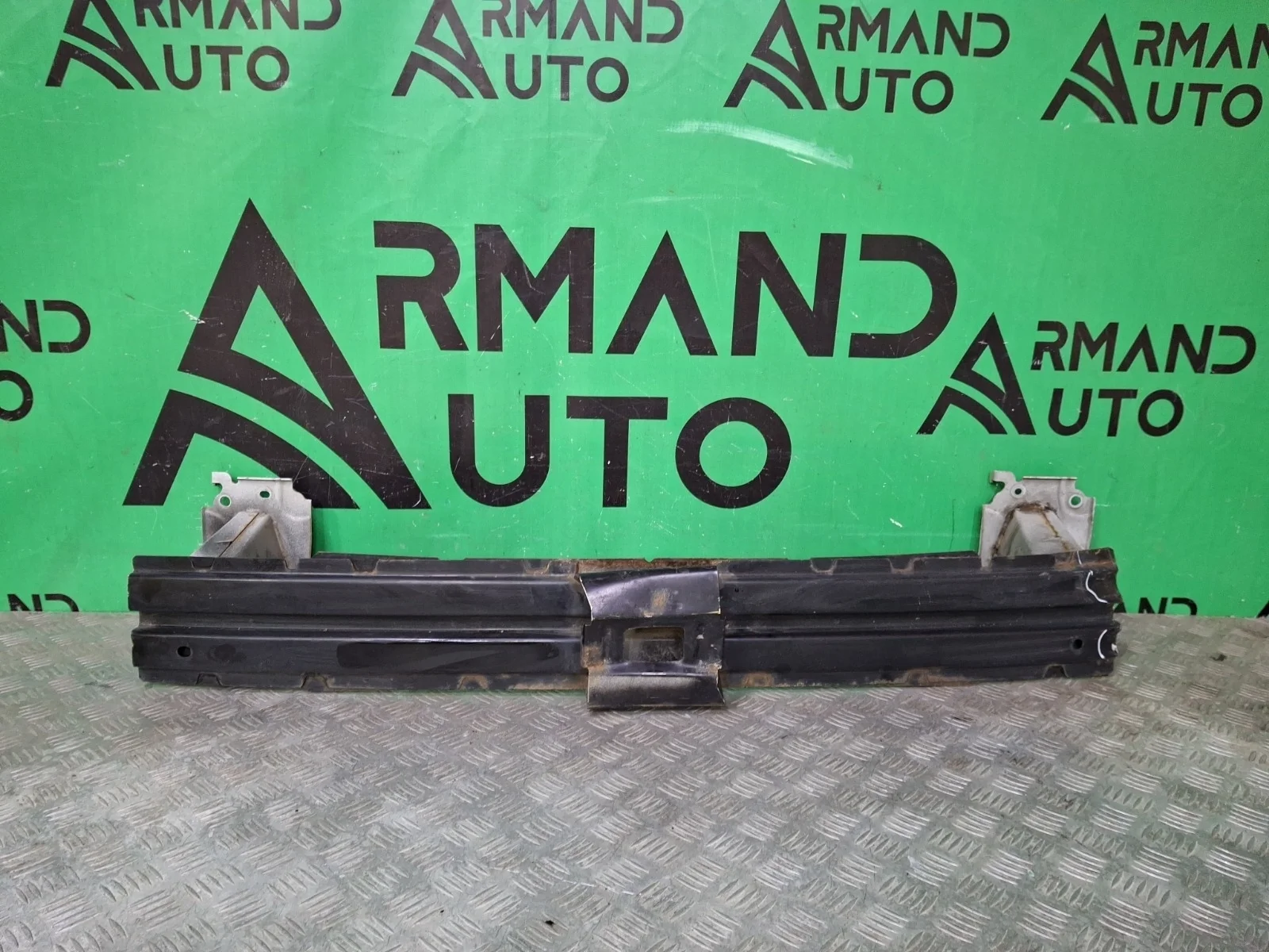 Усилитель бампера Mitsubishi Outlander 2012-нв 3