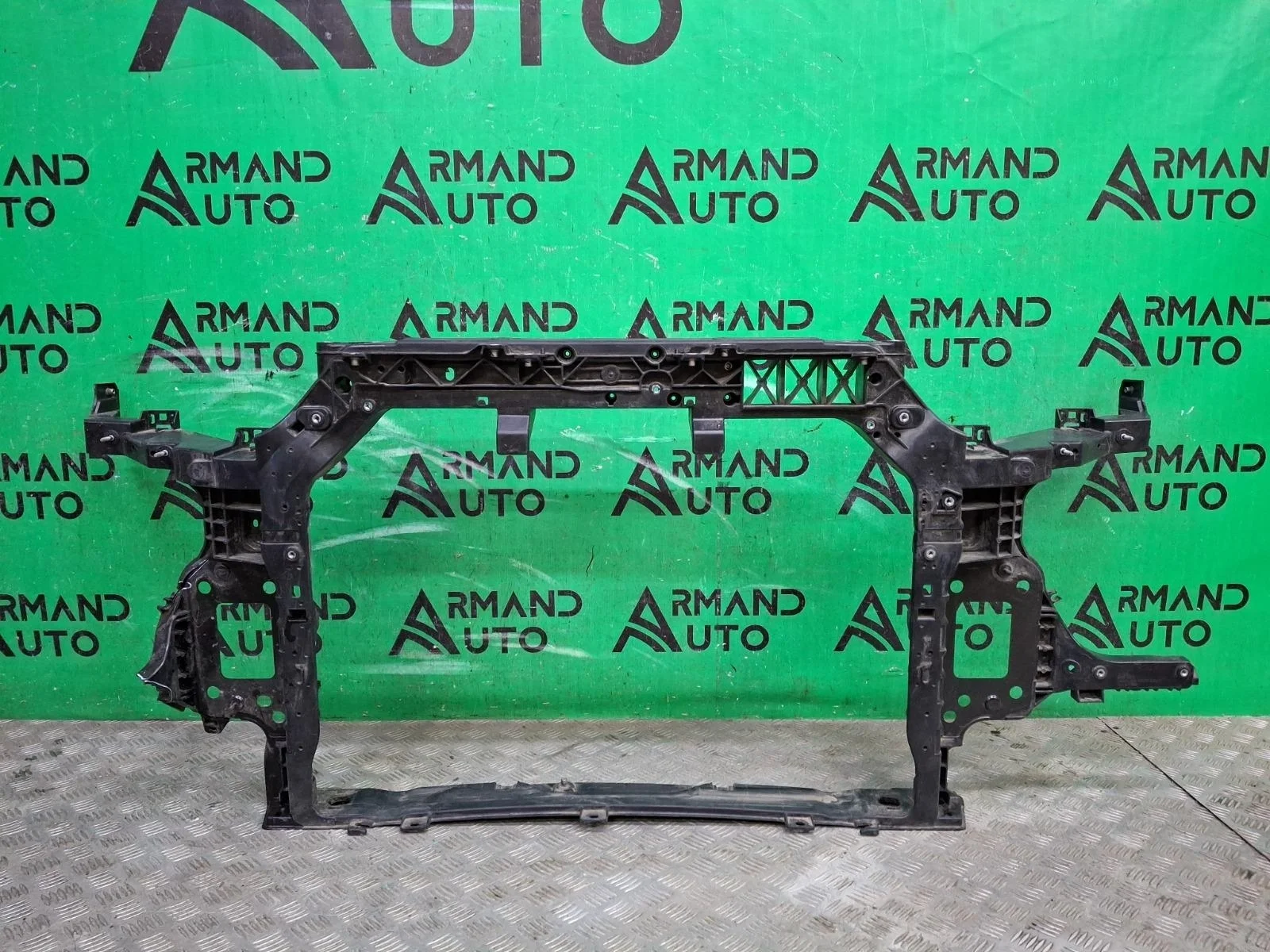 Панель передняя (суппорт радиатора) KIA Soul 2019-нв 3