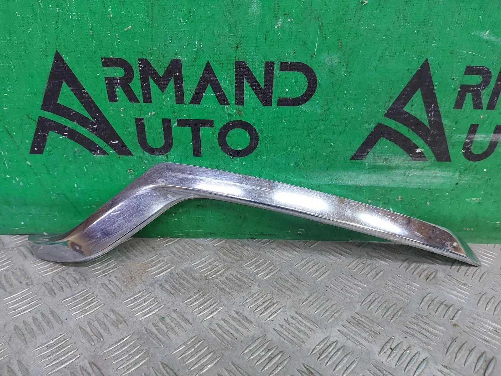 Молдинг бампера Ford Explorer 2017-2019 5 U502