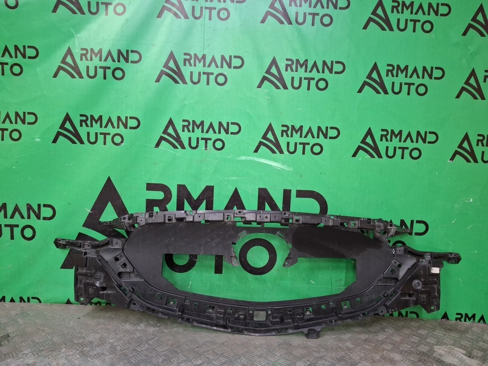 Решетка радиатора Mazda CX-5 2017-нв