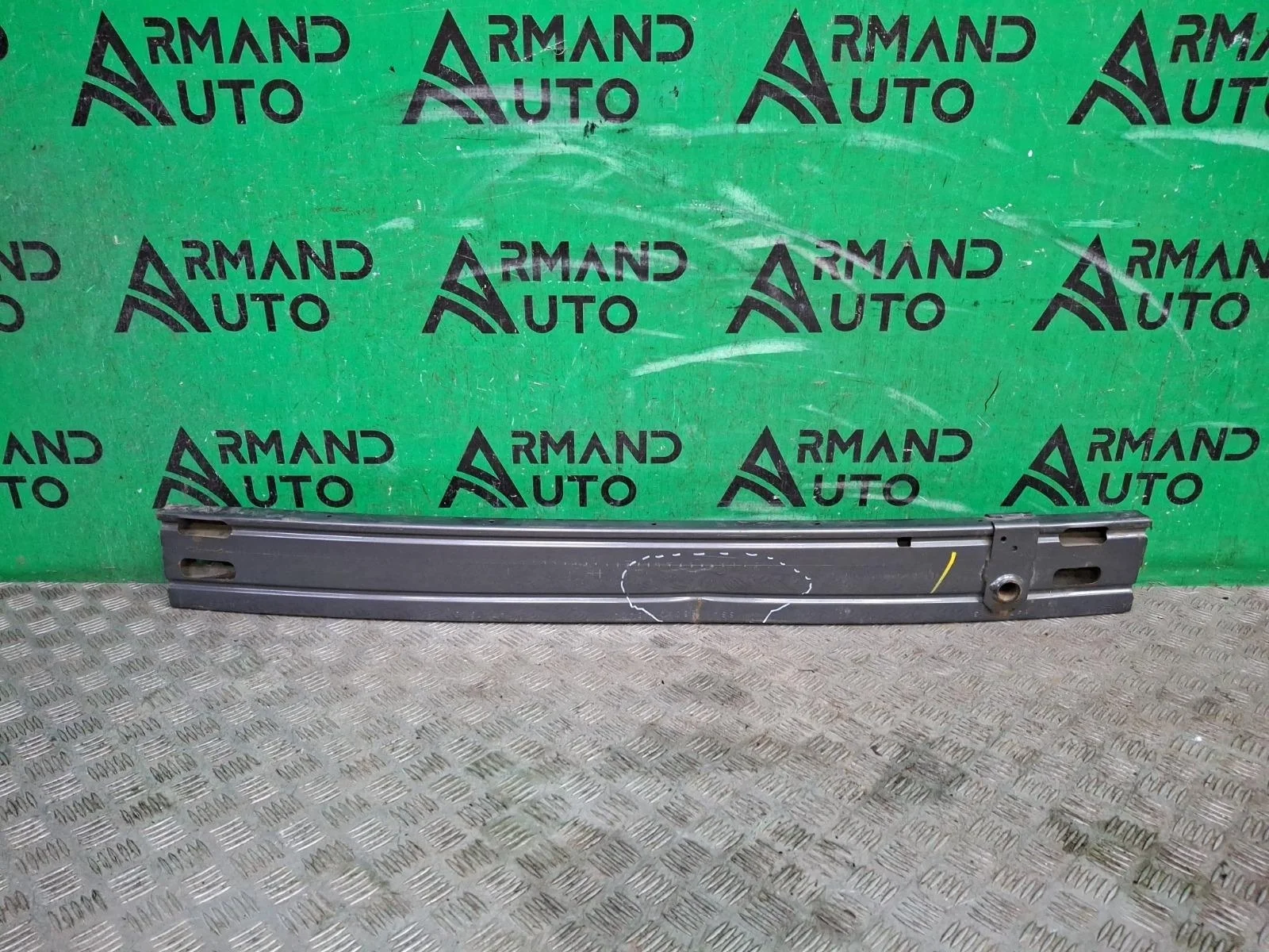 Усилитель бампера Nissan Qashqai 2013-2022 j11