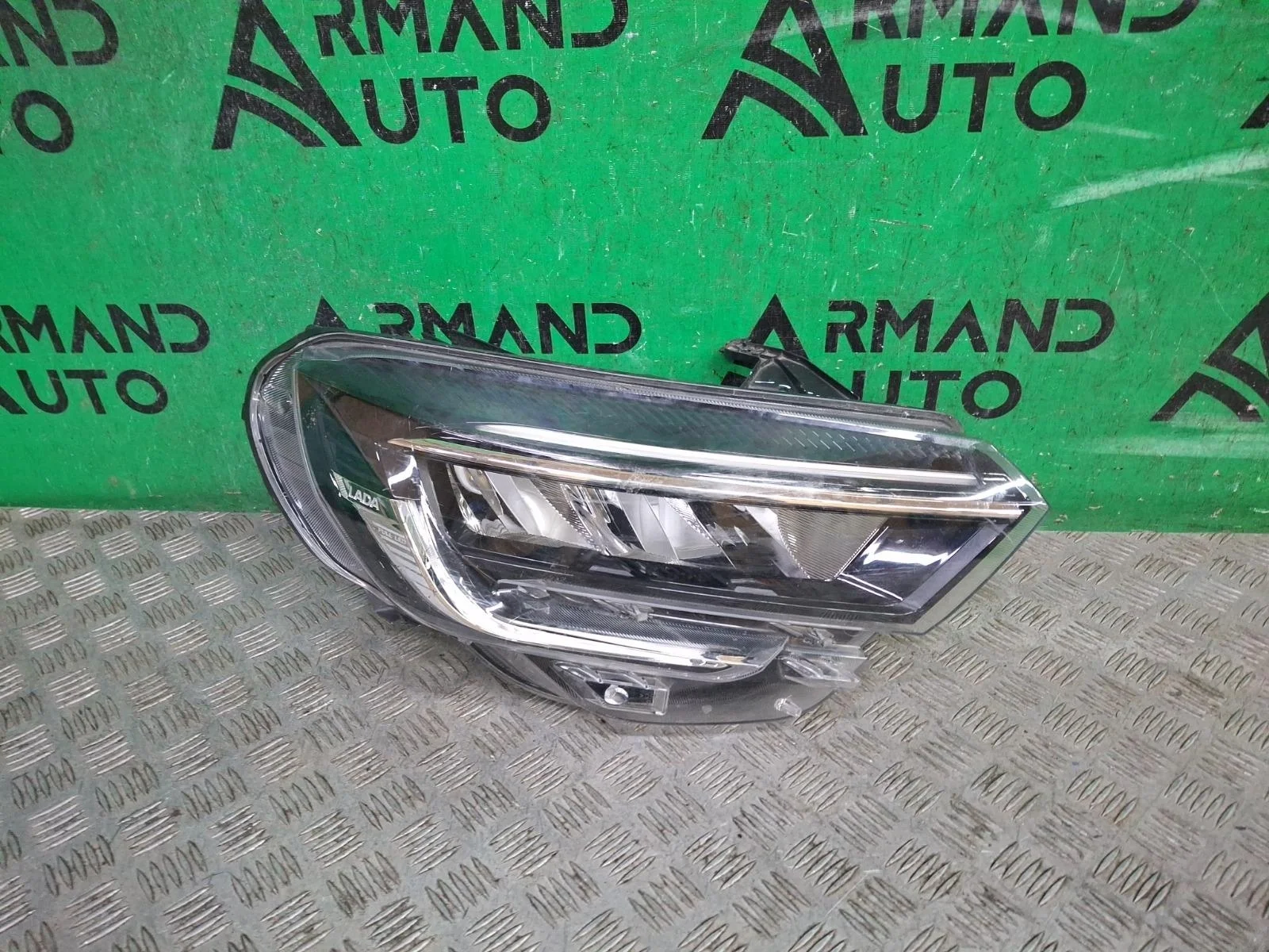 Фара Lada Vesta 2022-нв 1