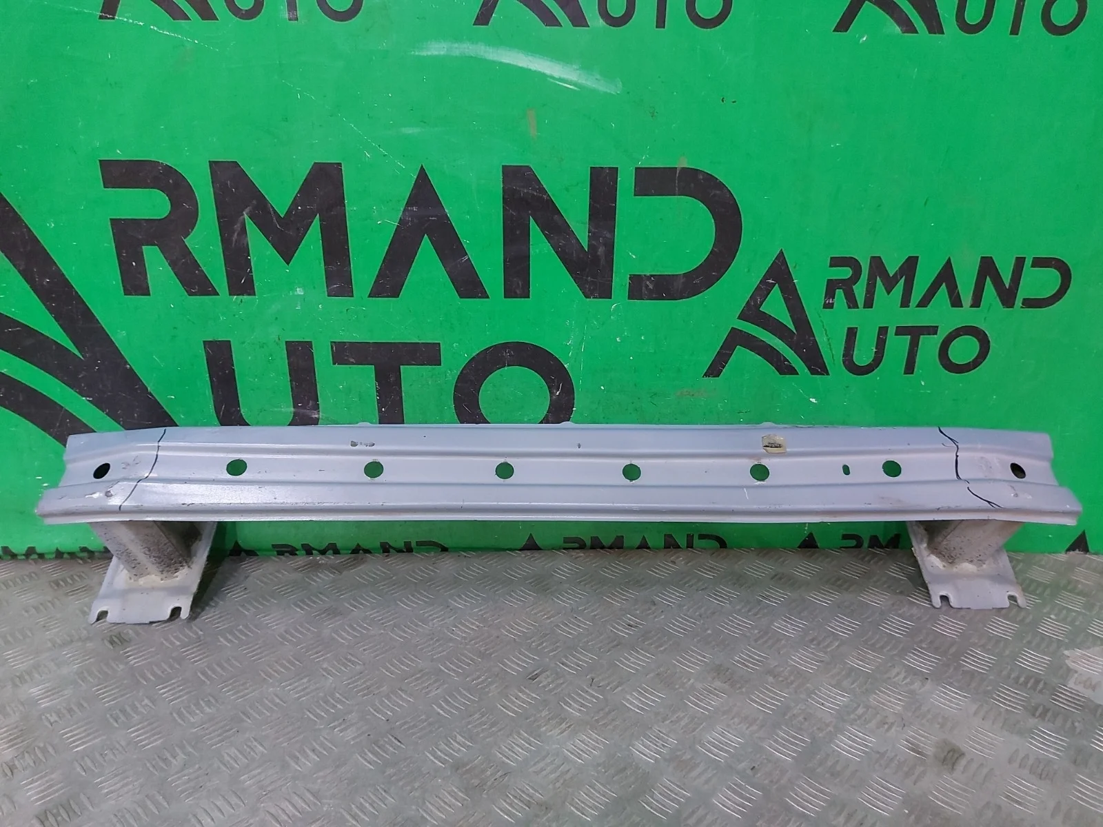 Усилитель бампера Suzuki SX4 2013-нв -Cross