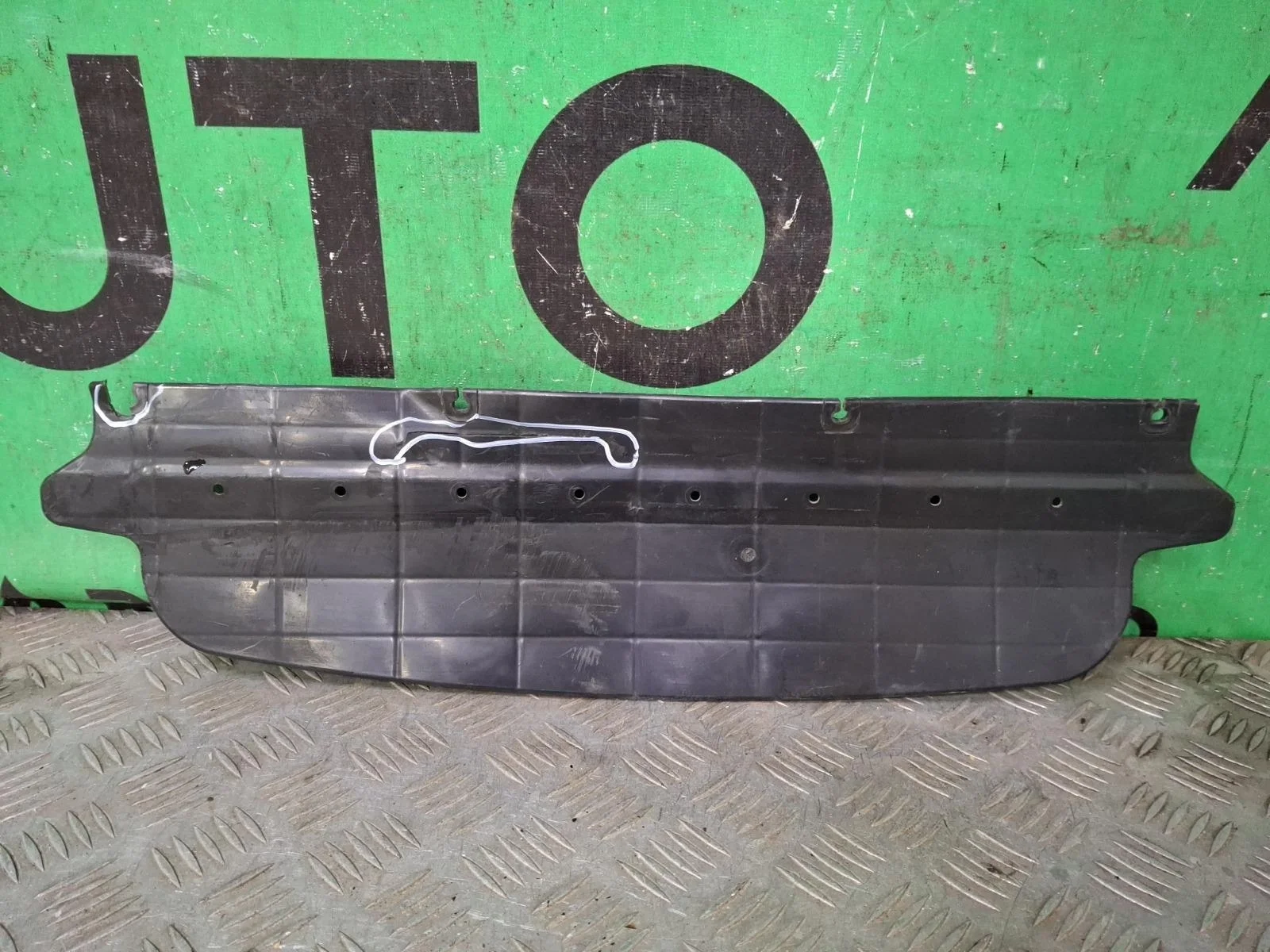 Кожух радиатора KIA Rio 2017-нв 4 FB