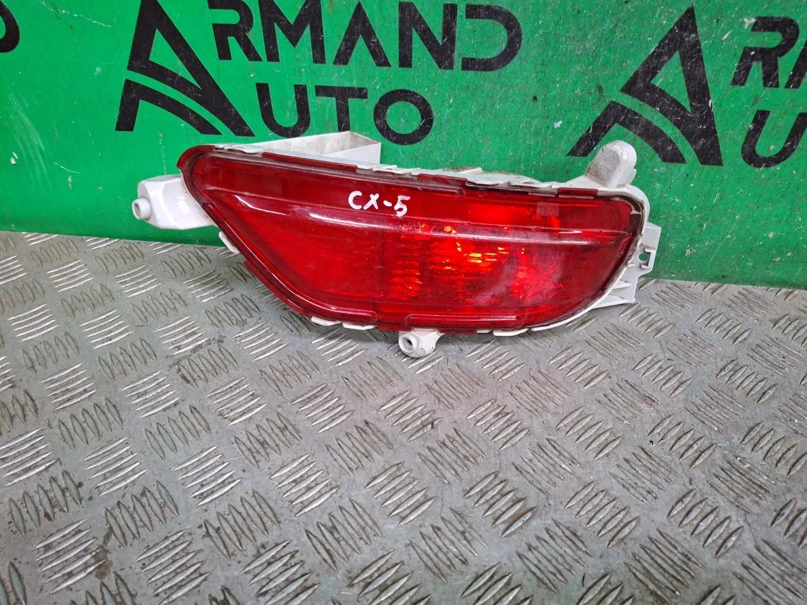 Фонарь противотуманный Mazda CX-5 2017-нв
