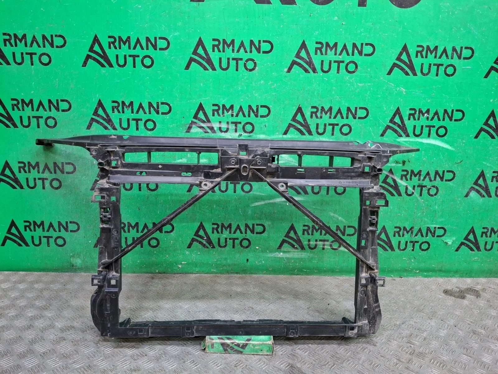 Панель передняя (суппорт радиатора) Skoda Octavia 2013-2020 A7 (5E)