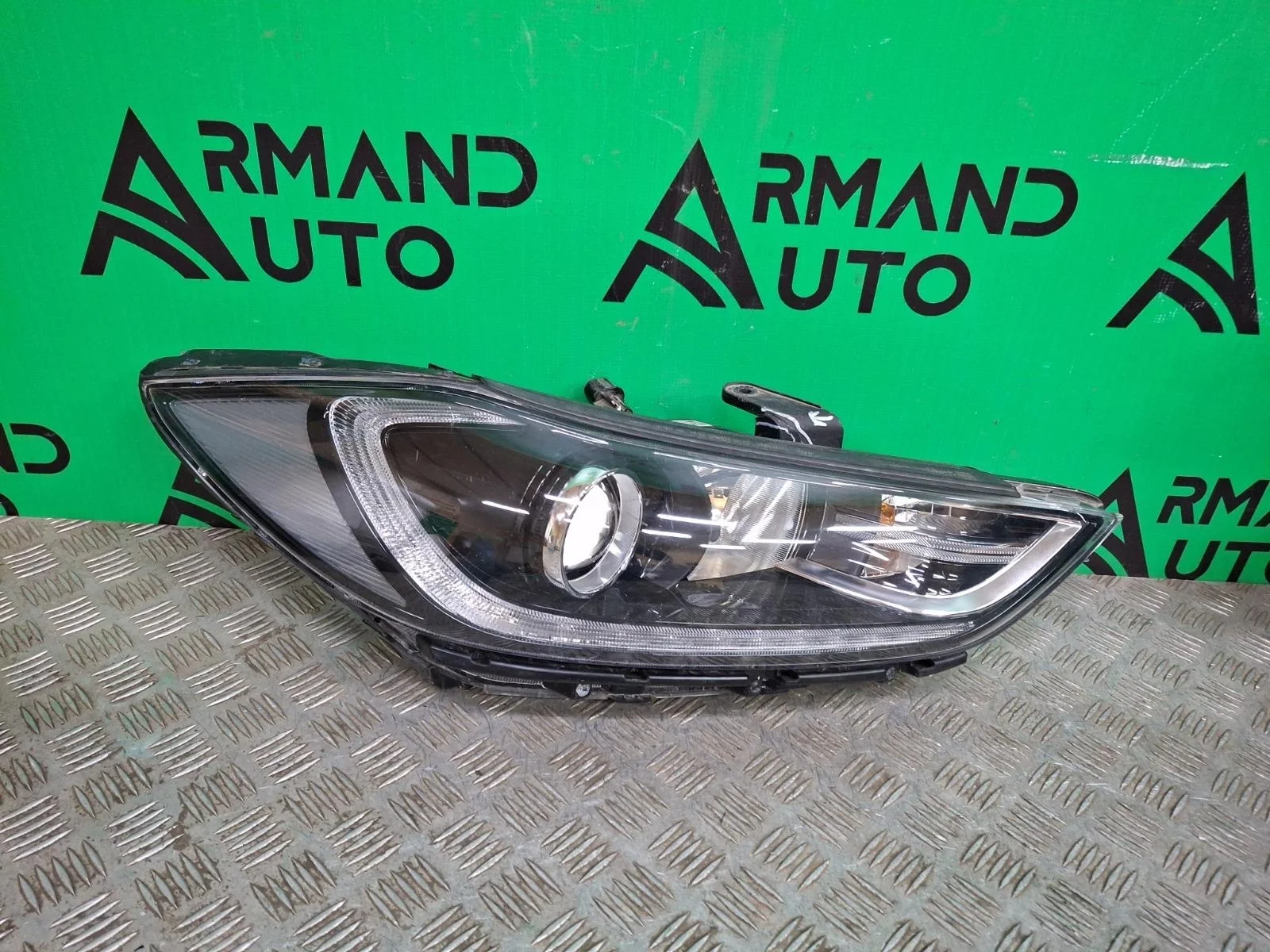 Фара Hyundai Elantra 2015-2019 6 AD