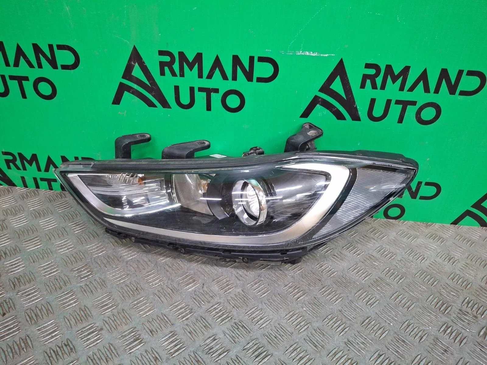 Фара Hyundai Elantra 2015-2019 6 AD