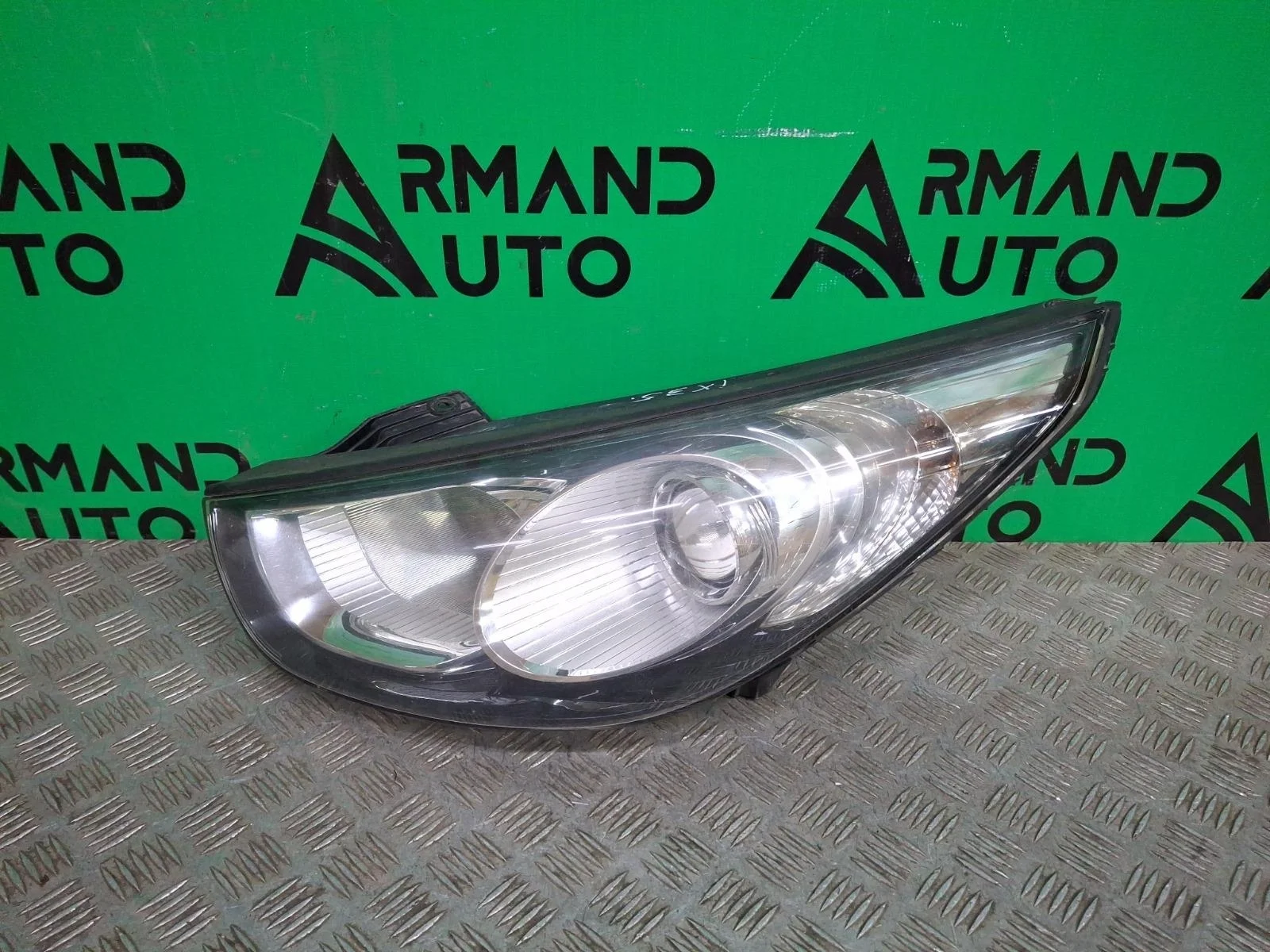 Фара Hyundai IX35 2010-2013
