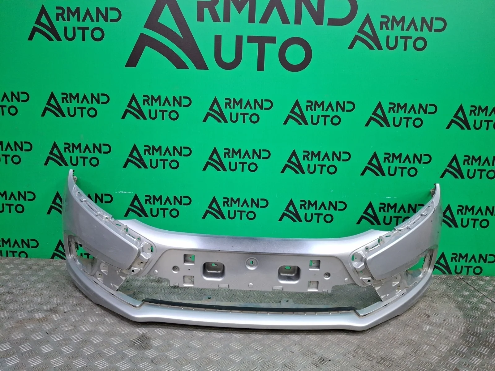 Бампер Lada Granta 2018-нв