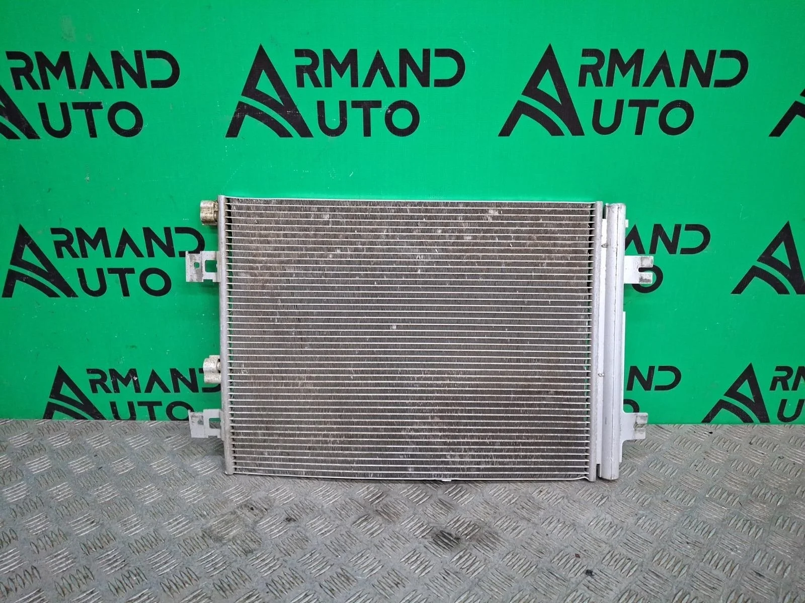Радиатор кондиционера Renault Duster 2010-2015