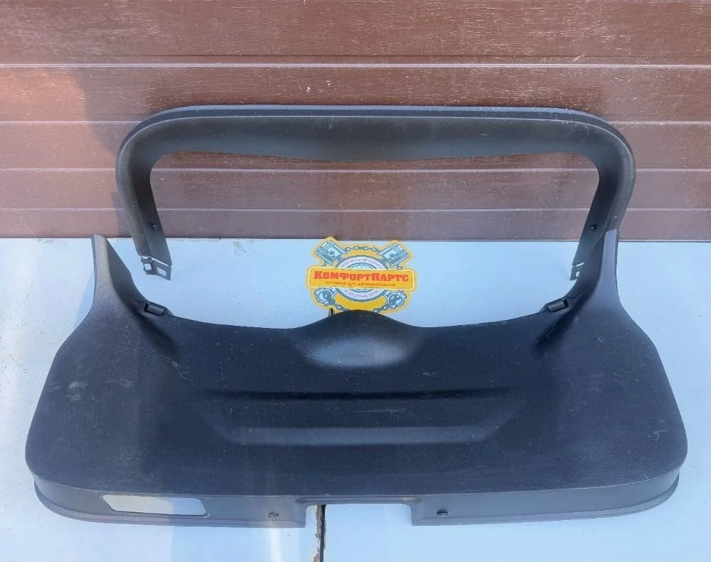 Обшивка крышки багажника Nissan Qashqai II (2013—2019)