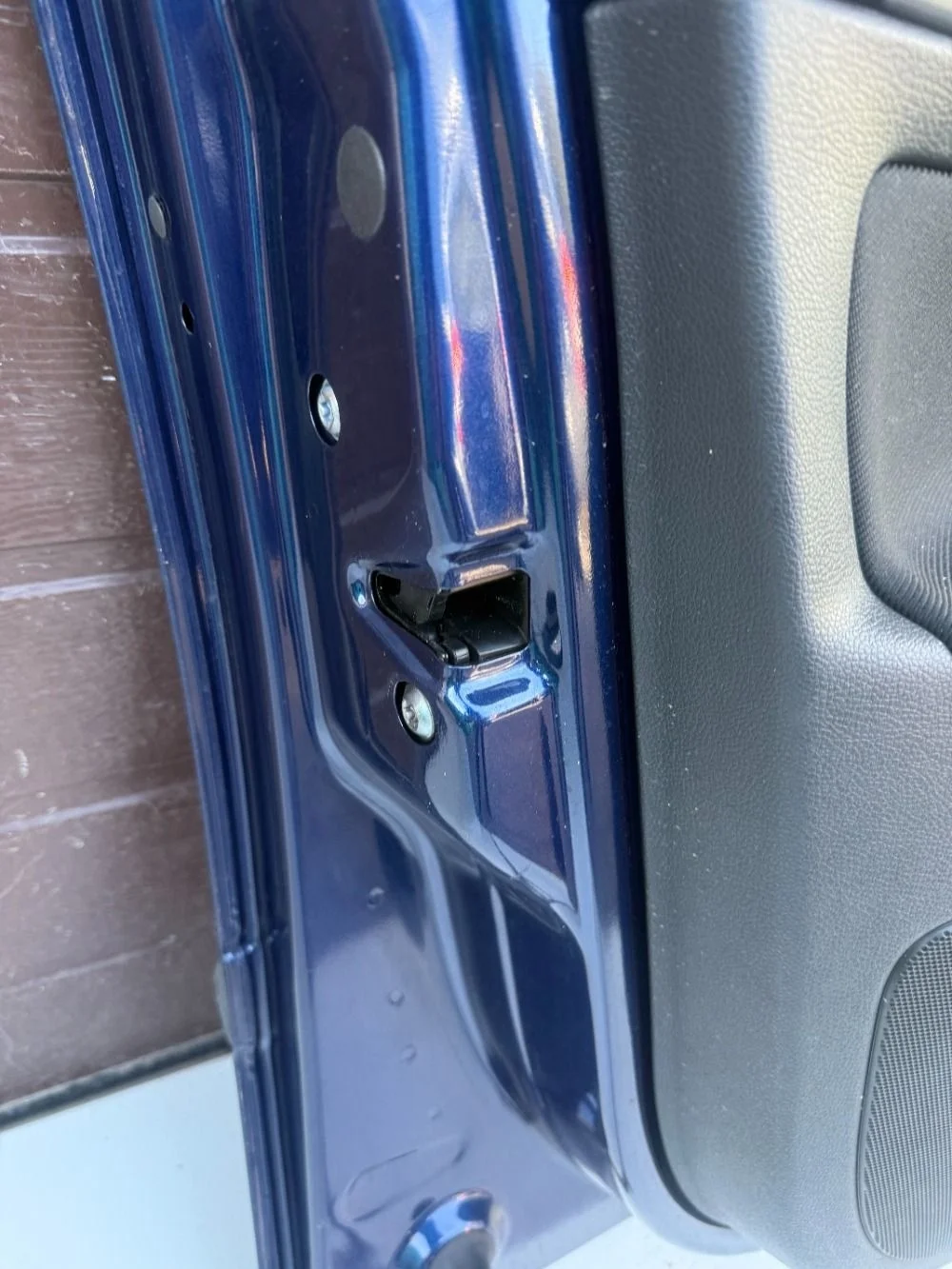 Замок двери передней левой Skoda Octavia II (2004—2009)