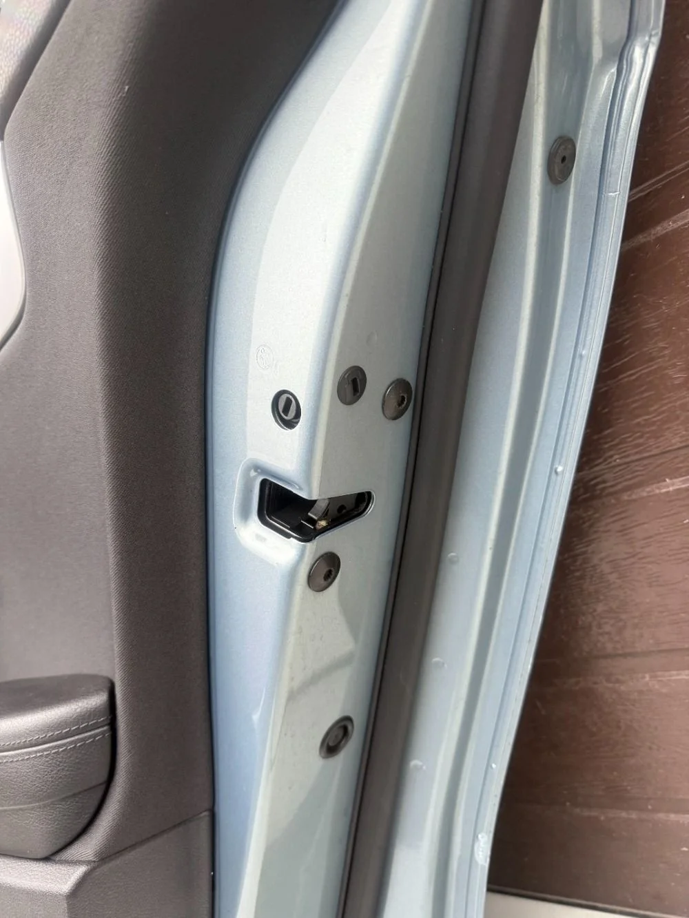 Замок двери задней правой Volkswagen Passat CC B6 (2008—2012)