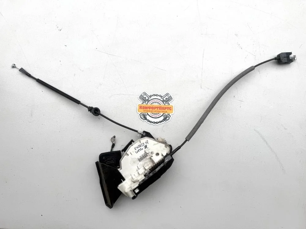 Замок двери задней правой Skoda Yeti I (2009—2014)