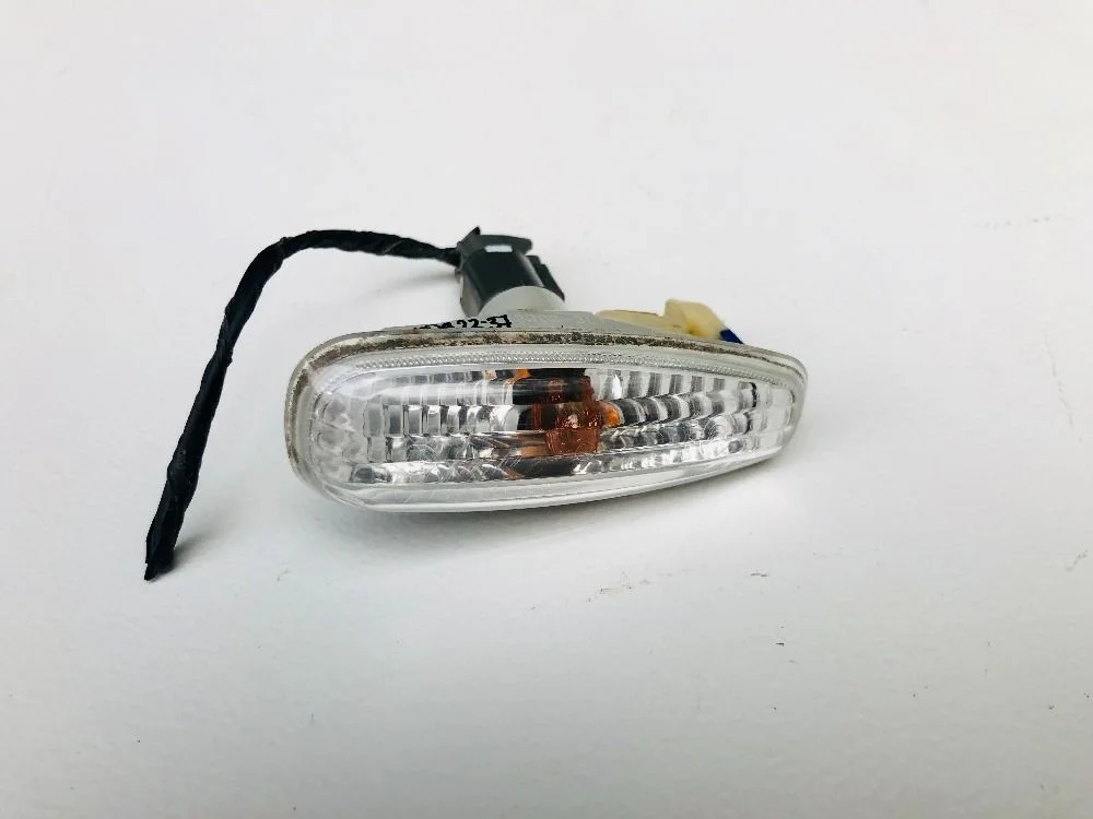 Повторитель поворота в крыло Kia Ceed ED (2006—2010)