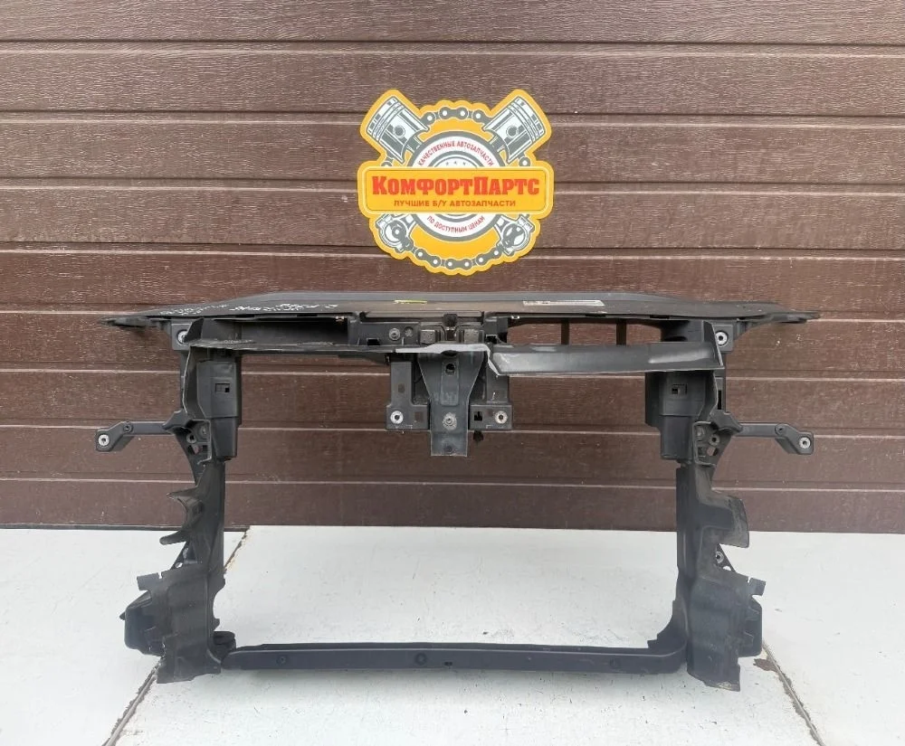 Телевизор (панель передняя) Volkswagen Passat B7 (2010—2015)