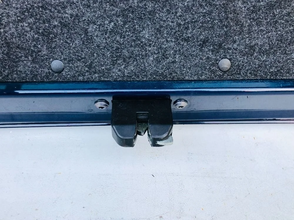 Замок крышки багажника Skoda Fabia II (2007—2010)