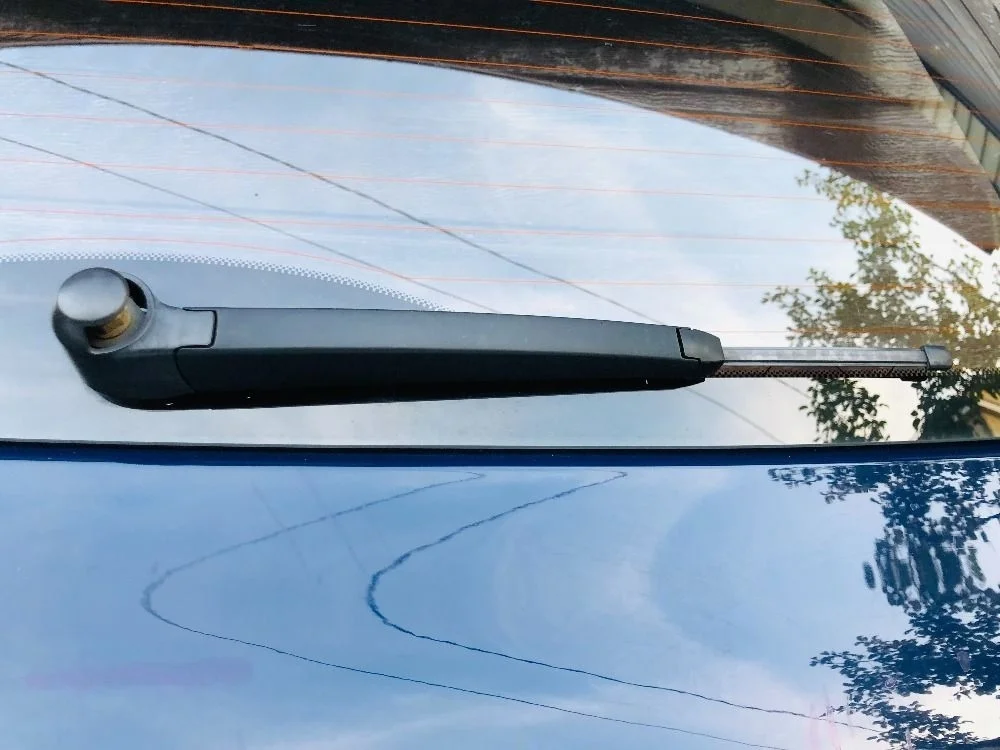 Поводок стеклоочистителя заднего Skoda Fabia II (2007—2010)