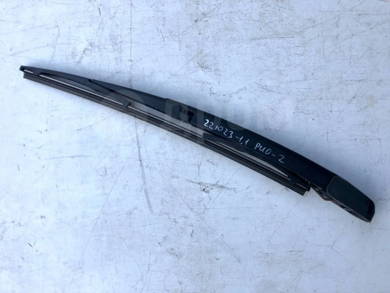 Поводок стеклоочистителя заднего Kia Rio II (2005—2009)