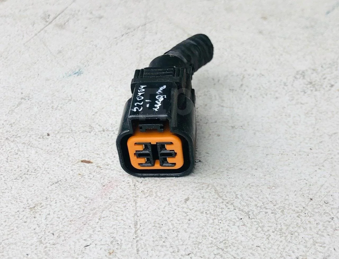 Разъем (фишка) фары Kia Magentis I рестайлинг (2003—2006)