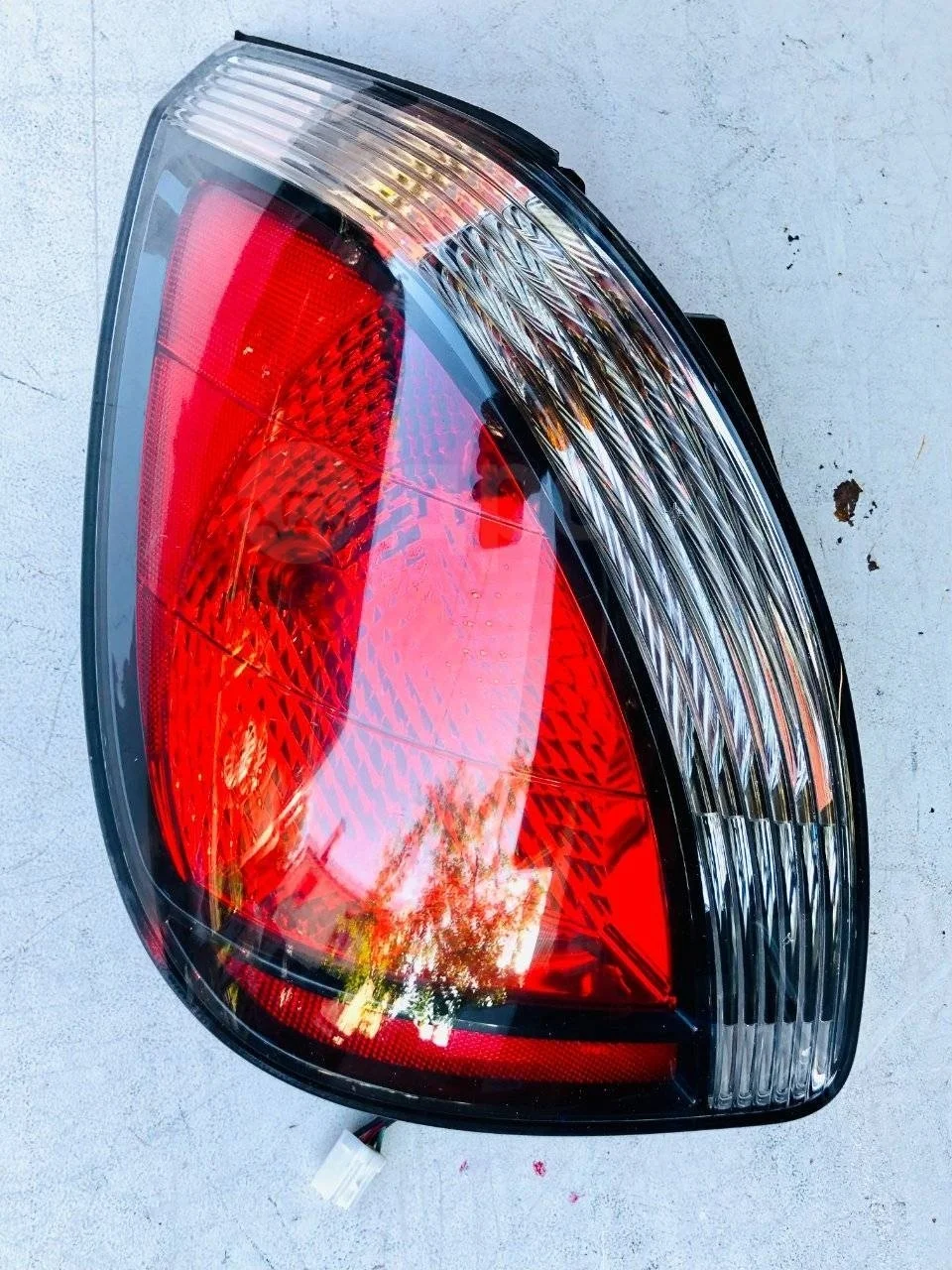 Фонарь задний левый Kia Rio II (2005—2009)