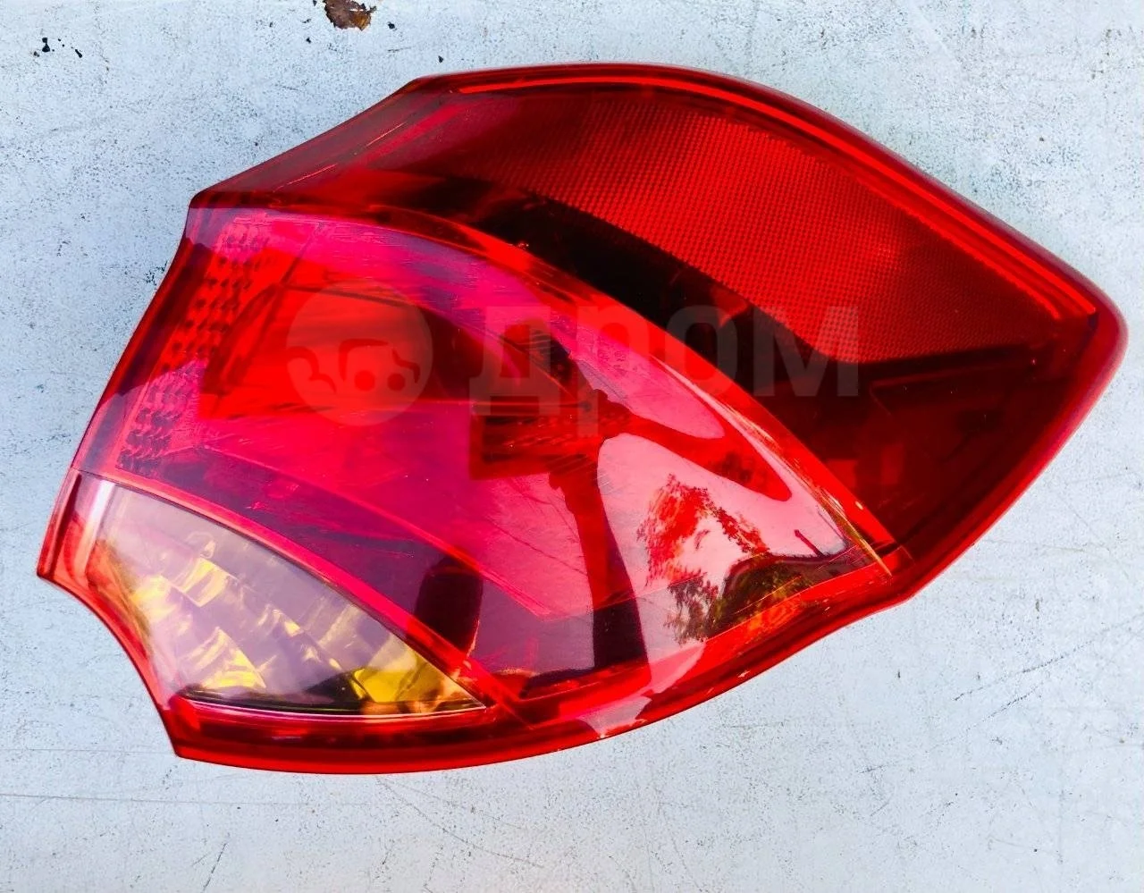 Фонарь задний правый Kia Ceed JD (2012—2015)