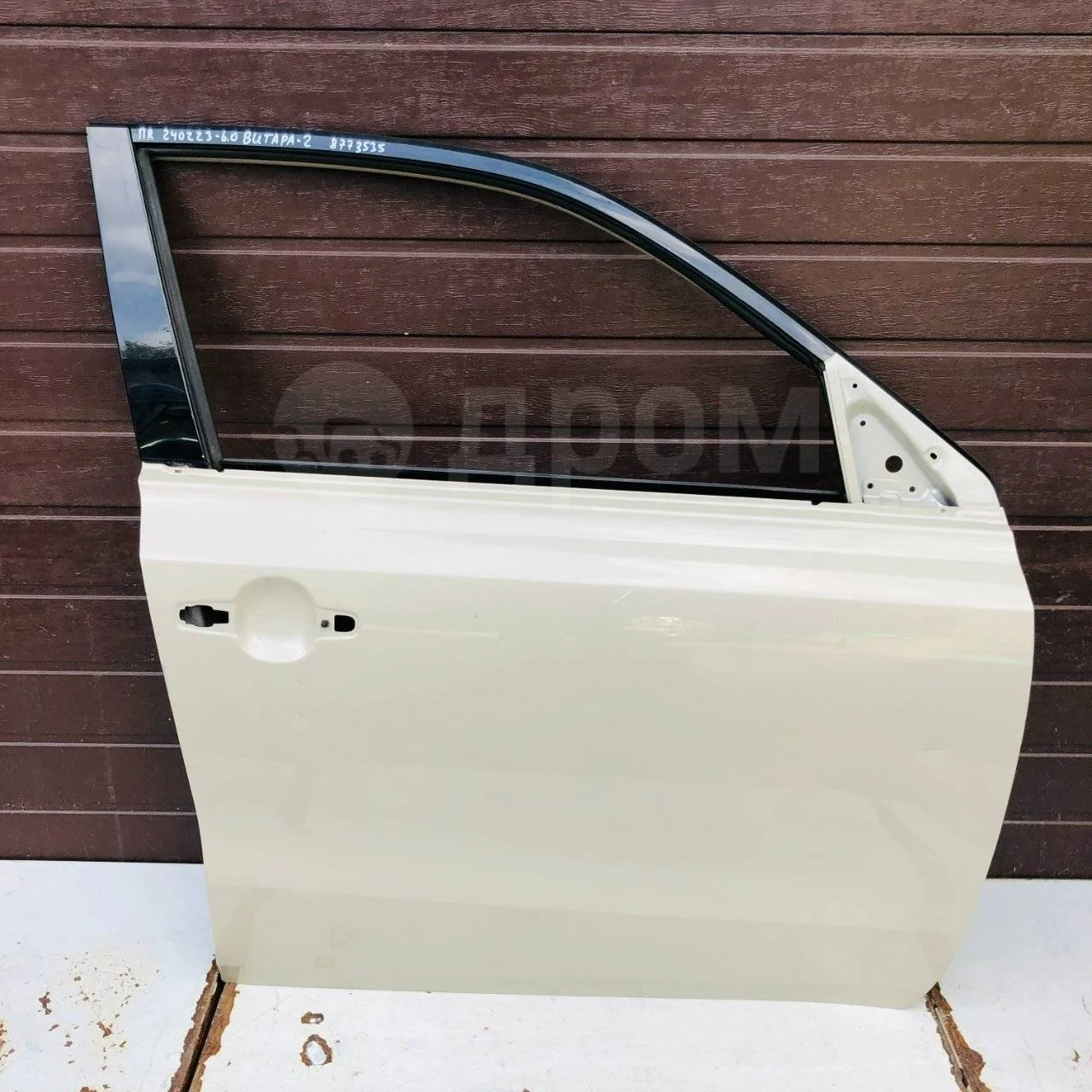 Дверь передняя правая Suzuki Vitara II (2014—2019)