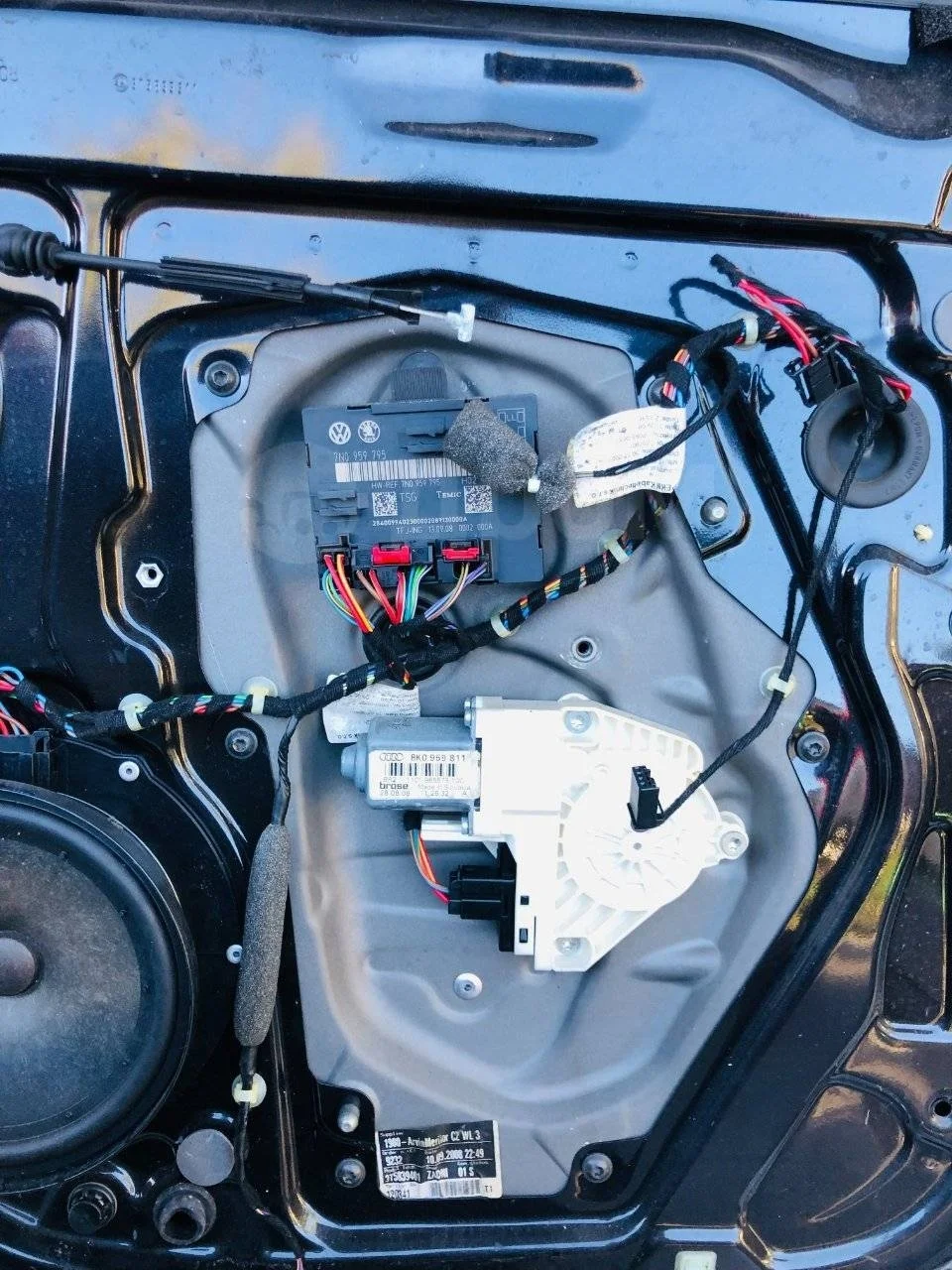 Стеклоподъемник двери электрический Skoda Superb II (2008—2013)