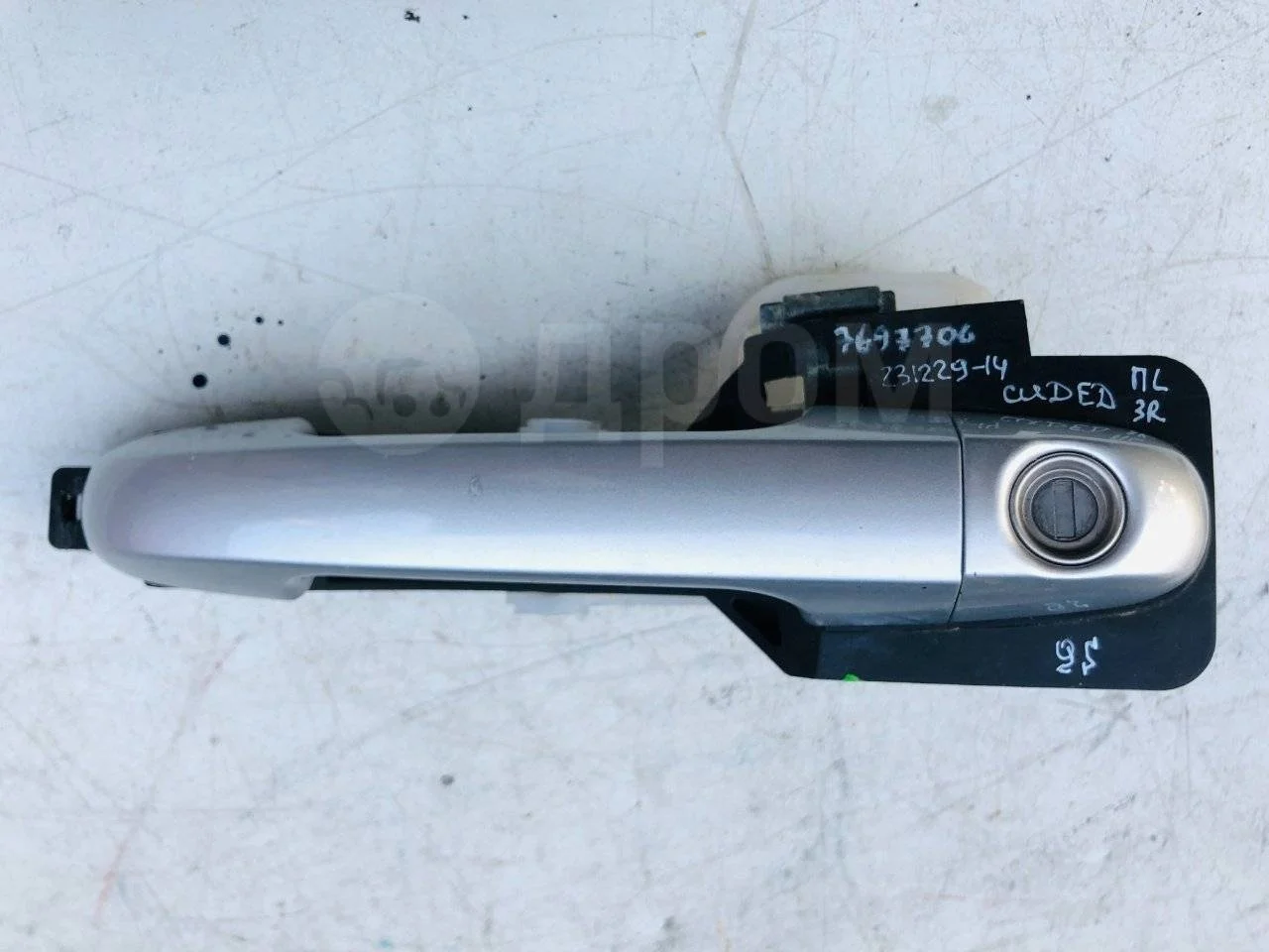 Ручка двери наружная Kia Ceed ED (2006—2010)