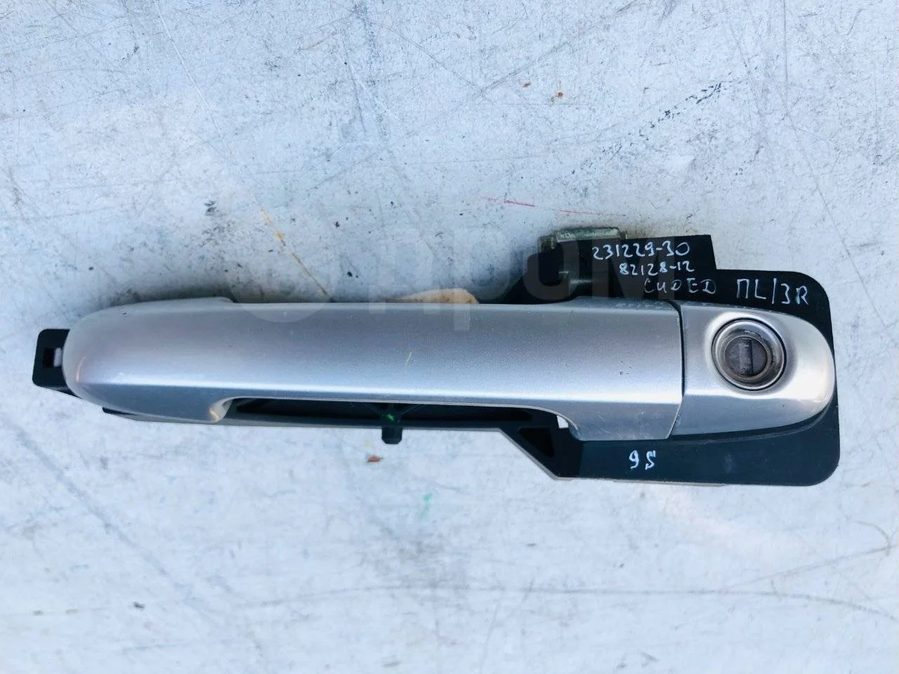 Ручка двери наружная Kia Ceed ED (2006—2010)