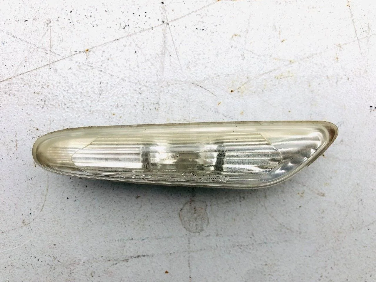 Повторитель поворота в крыло BMW X1 E84 (2009—2012)