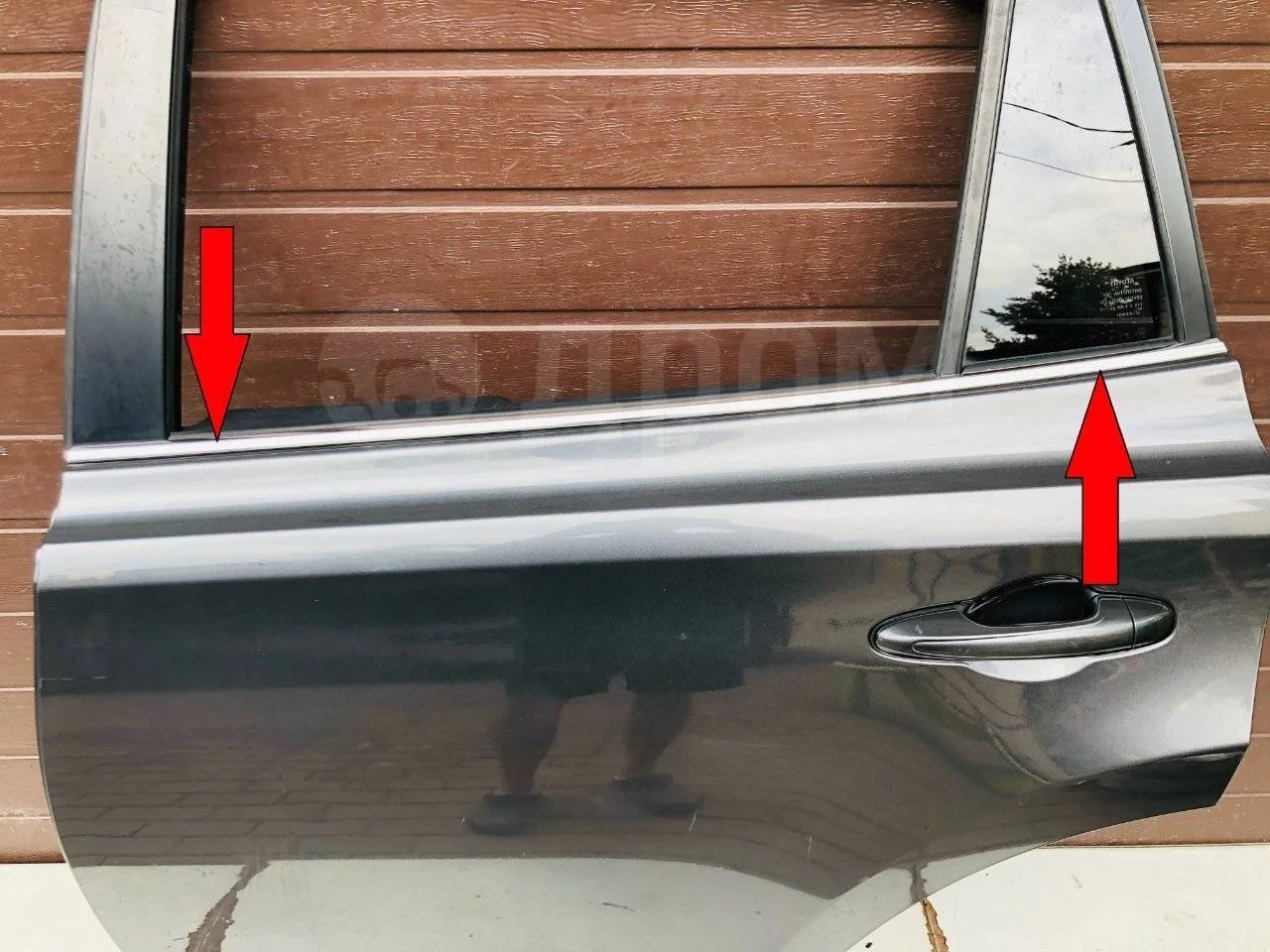 Молдинг под опускное стекло внешний Toyota RAV4 IV (2012—2015)