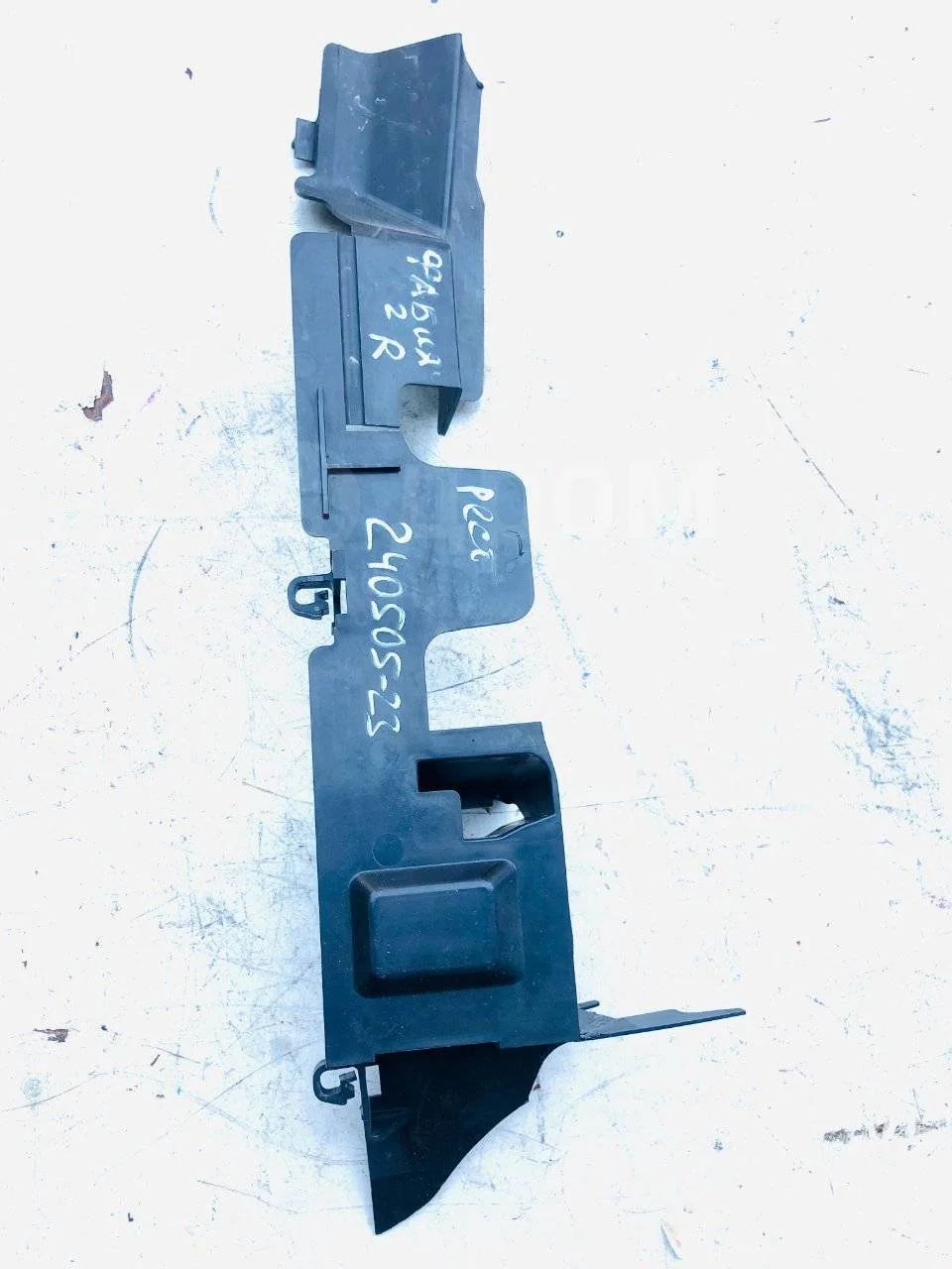 Дефлектор радиатора Skoda Fabia II рестайлинг (2010—2014)