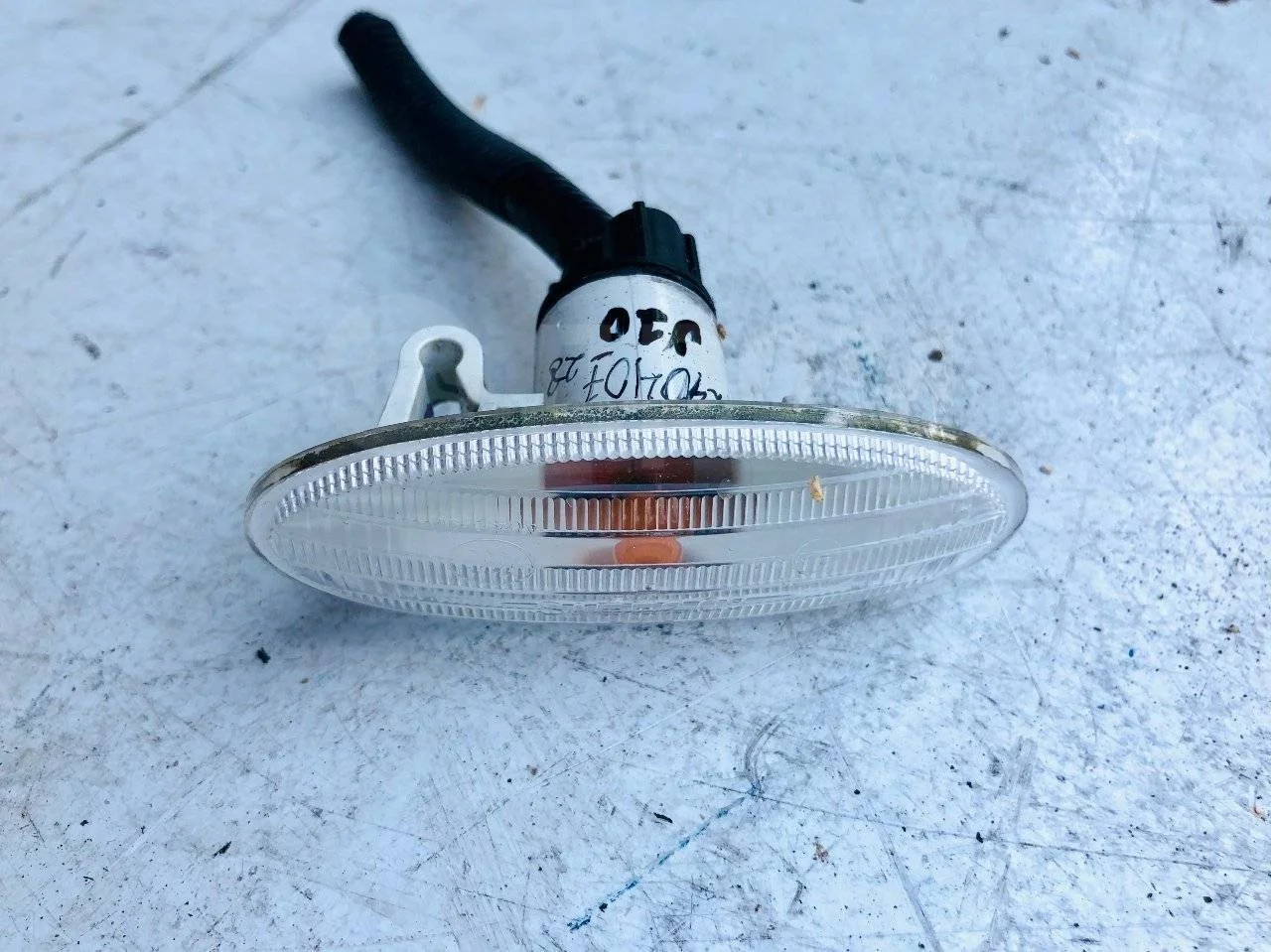 Повторитель поворота в крыло Nissan Qashqai+2 I рестайлинг (2010—2013)