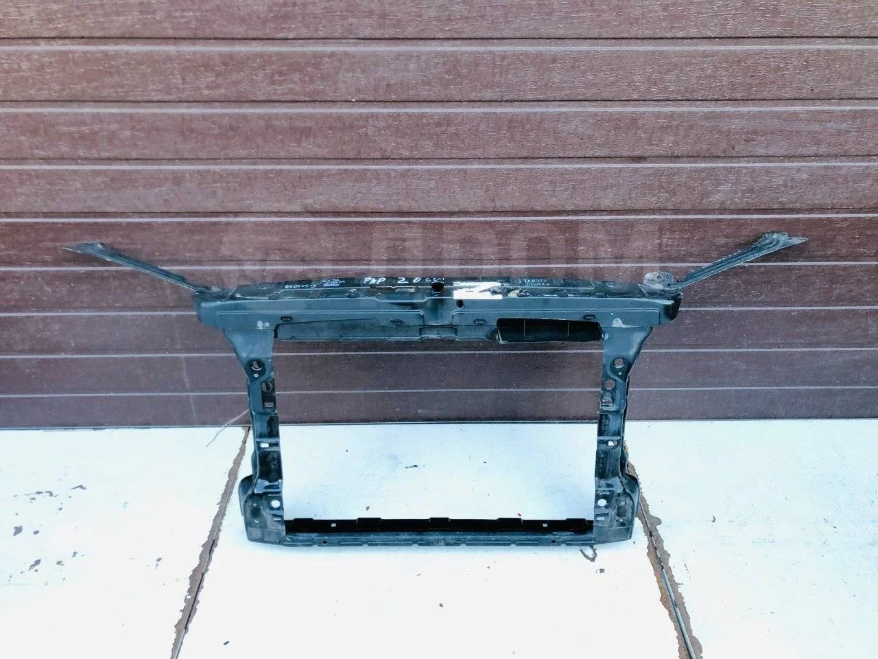 Телевизор (панель передняя) Skoda Yeti I (2009—2014)