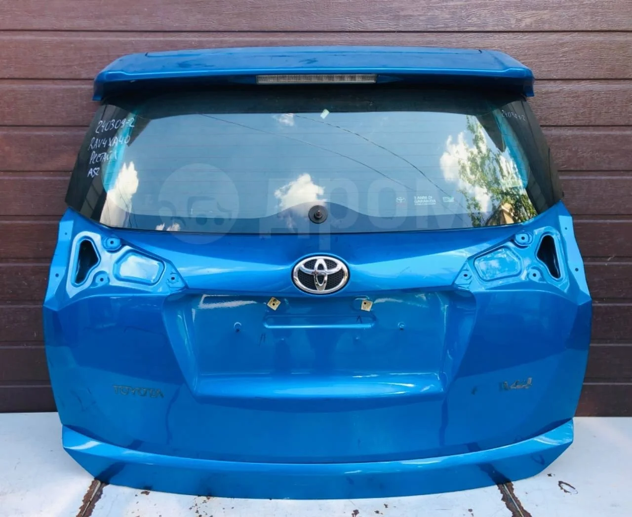 Крышка (дверь) багажника Toyota RAV4 IV рестайлинг (2015—2019)