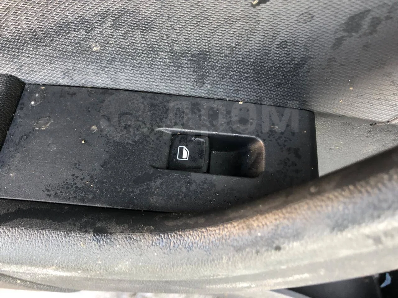 Кнопка стеклоподъемника Skoda Rapid I (2012—2017)