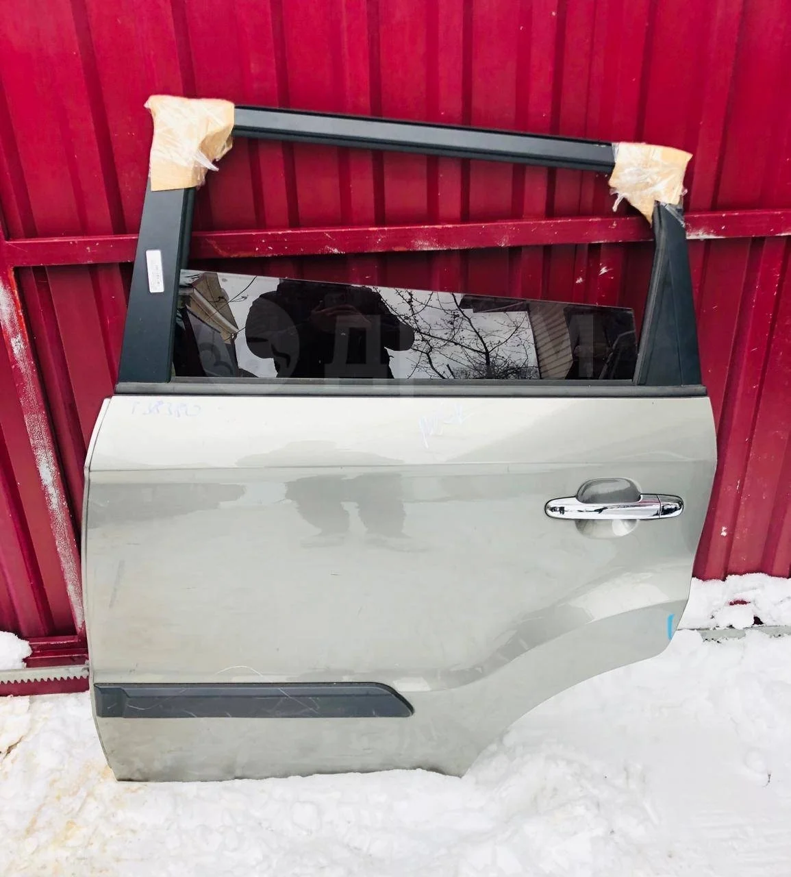 Стекло двери задней левой Kia Soul I рестайлинг (2011—2014)