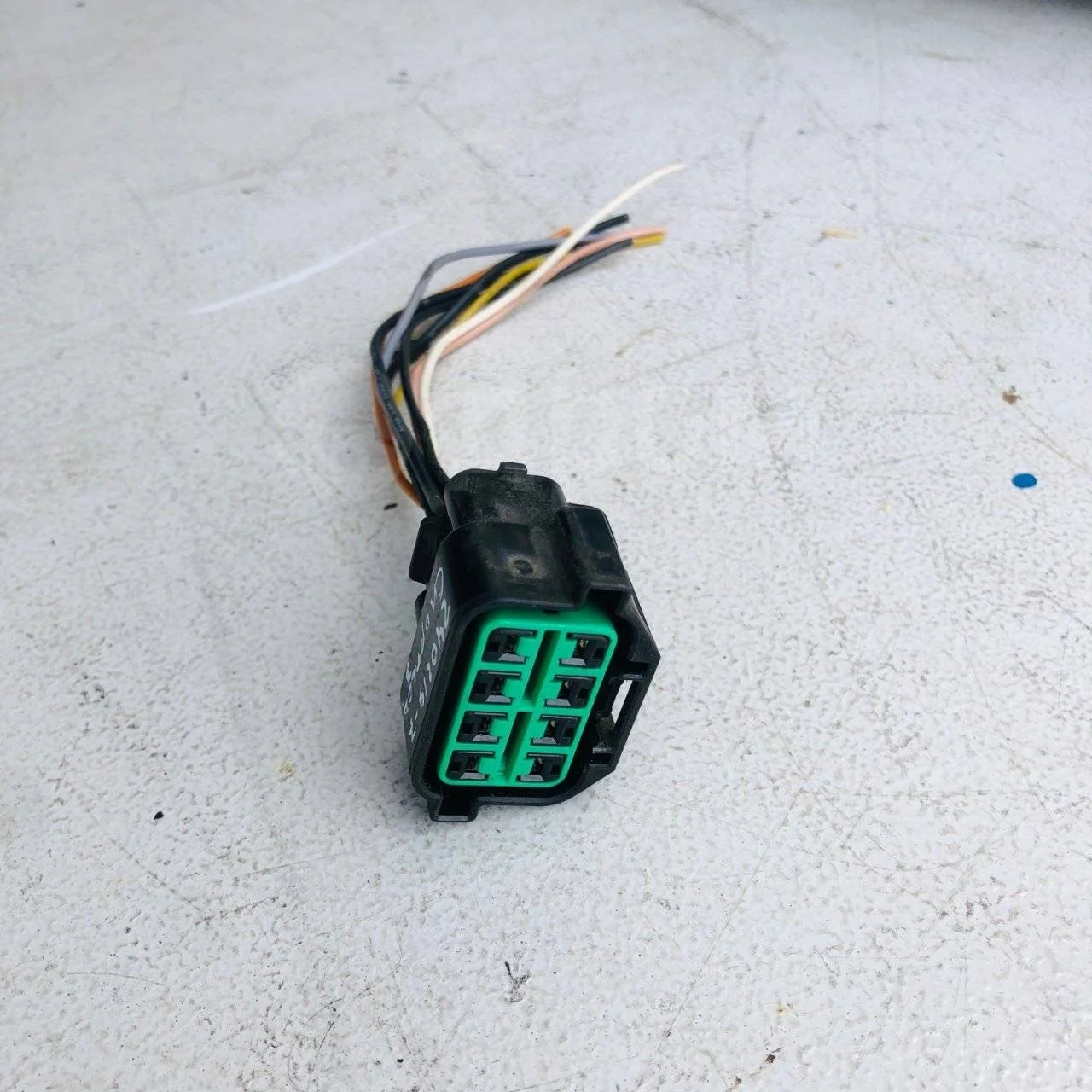 Разъем (фишка) фары Kia Sportage III (2010—2014)