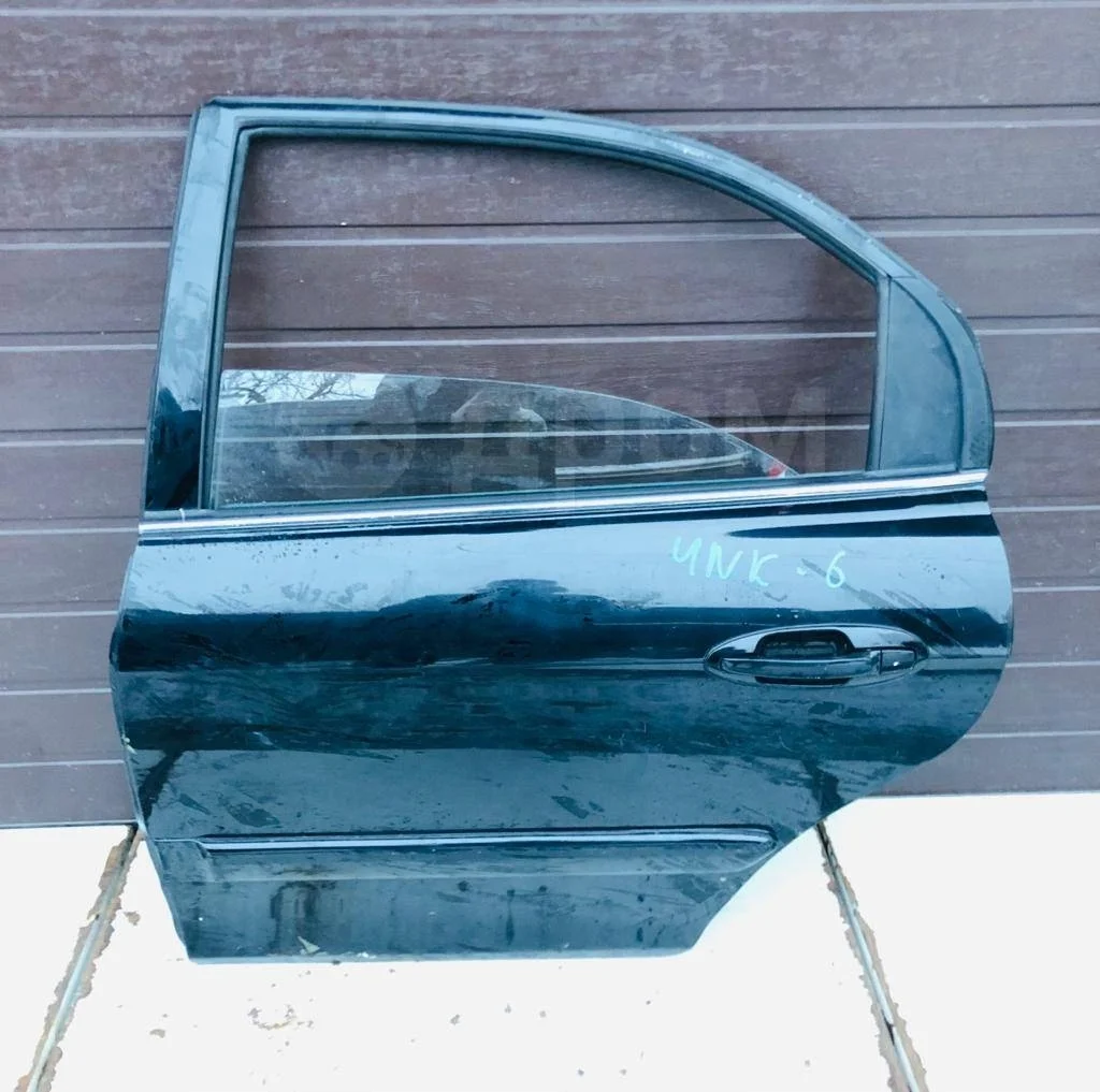 Стекло двери задней левой Kia Magentis I рестайлинг (2003—2006)