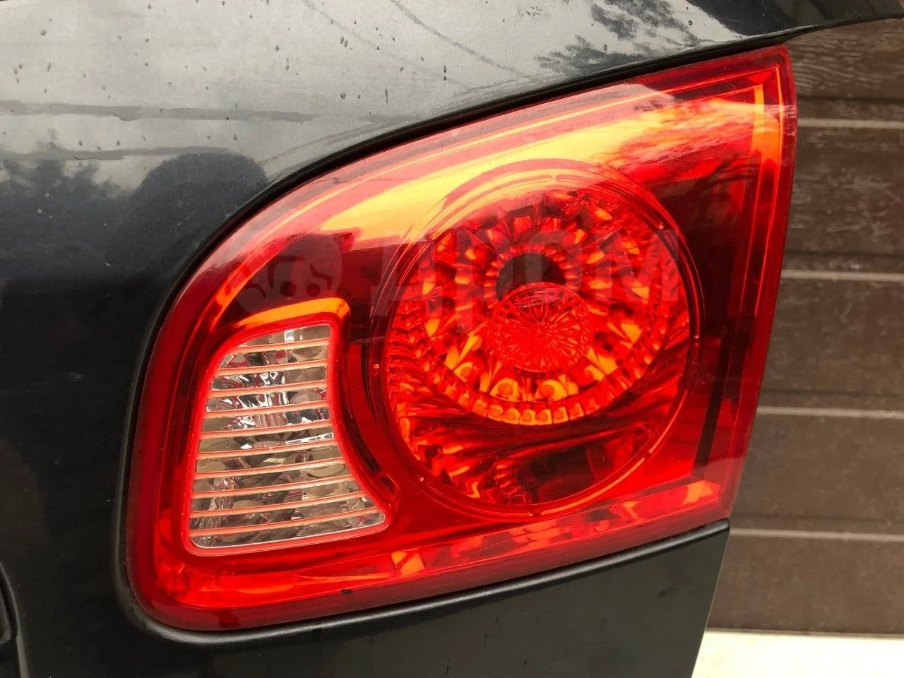 Фонарь крышки багажника внутренний Hyundai Santa Fe II (2005—2010)