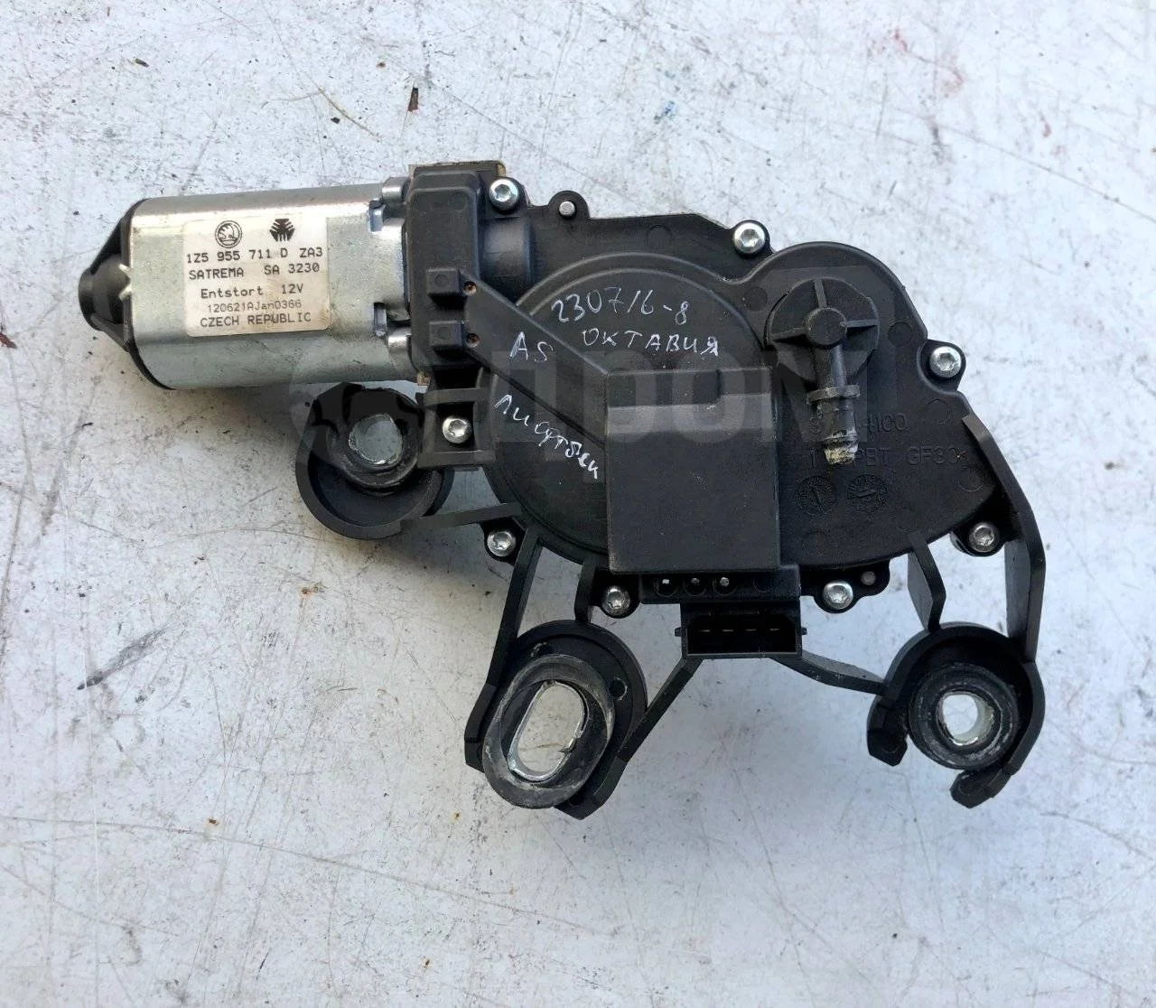 Моторчик заднего стеклоочистителя Skoda Octavia II (2004—2009)